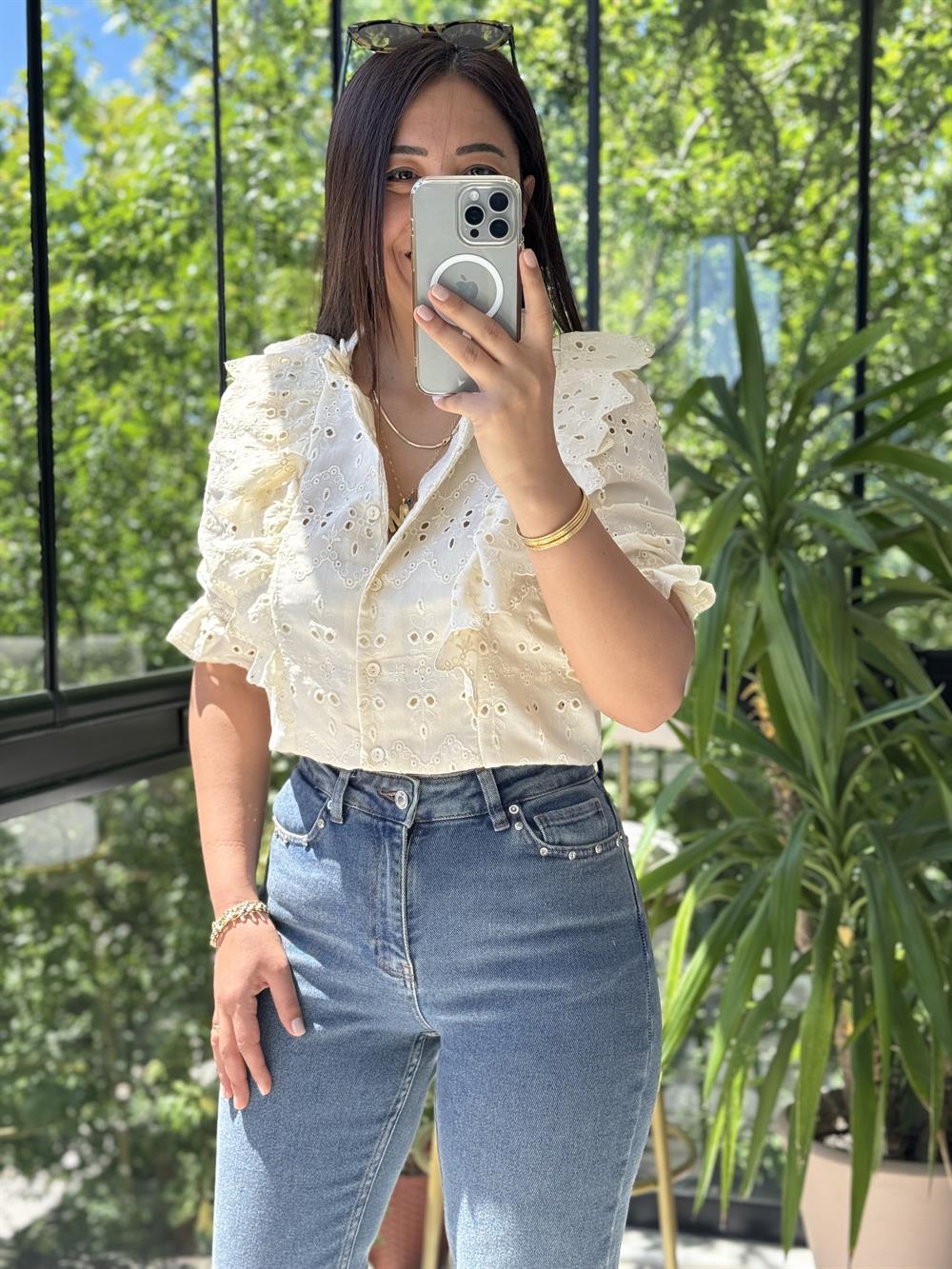 Yanları Fırfırlı Fisto Gömlek Bej