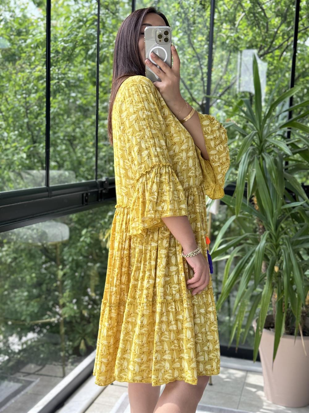 Yaprak Desen Kısa Elbise Sarı