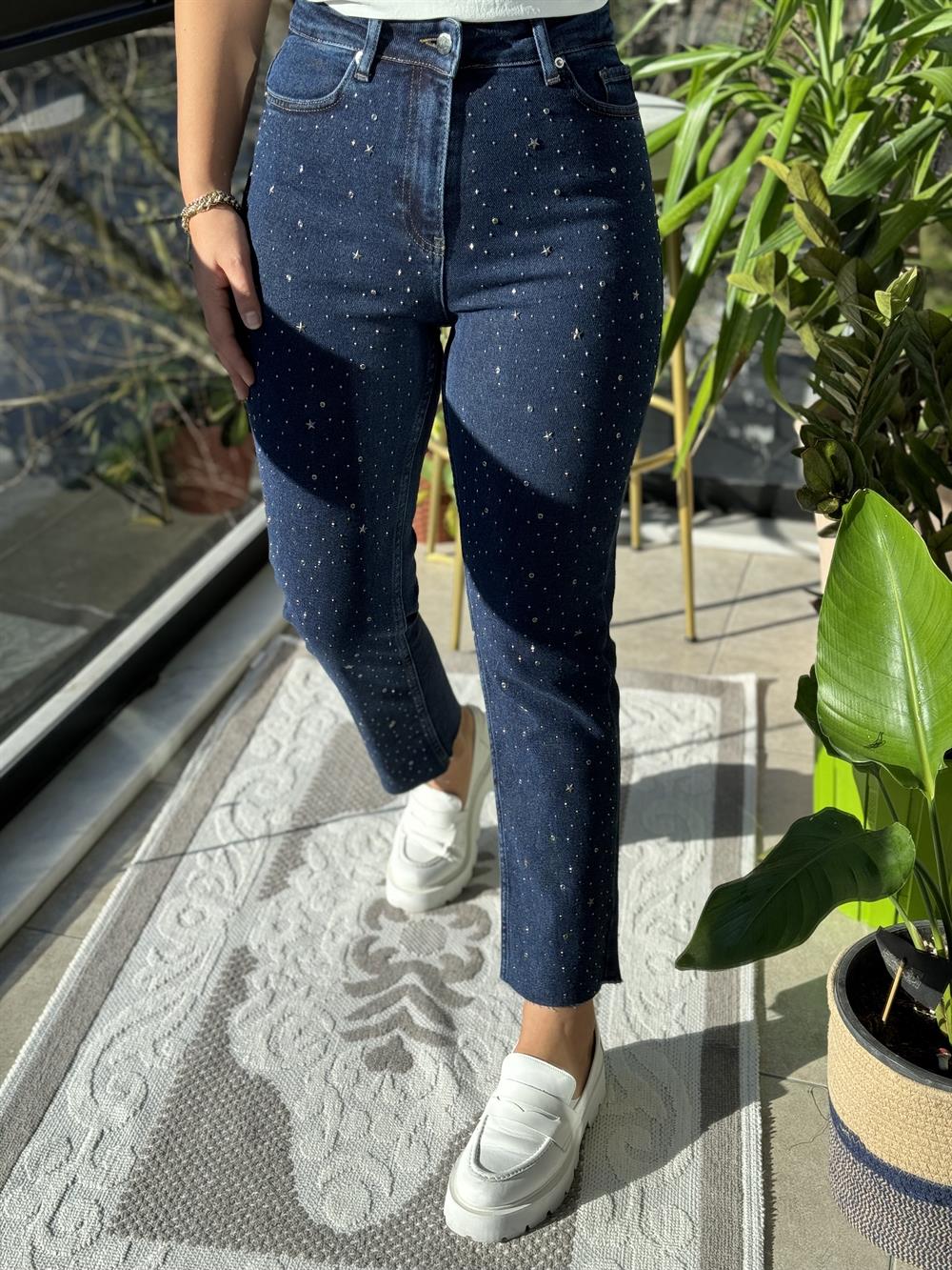 Yıldız Taşlı Kesik Paça Mom Jean Lacivert