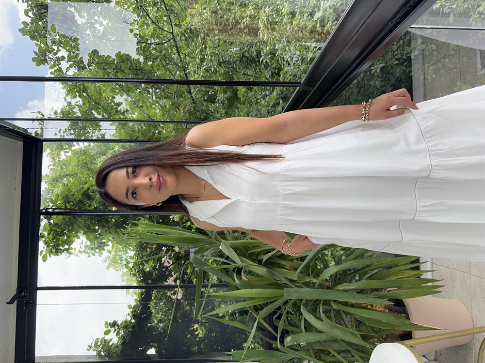 Zincir Detaylı Elbise Beyaz