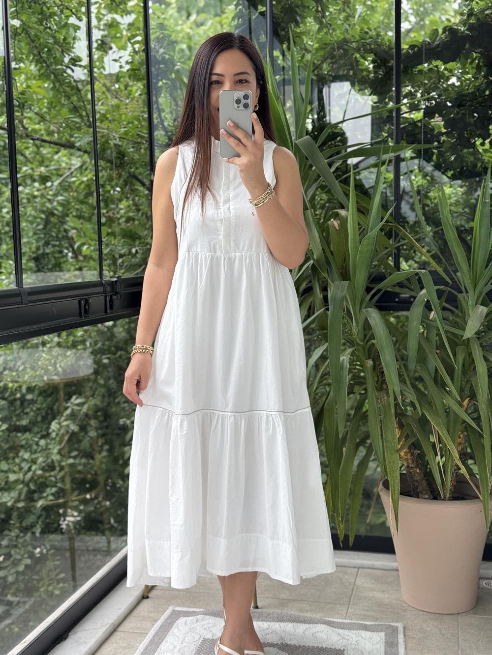 Zincir Detaylı Elbise Beyaz