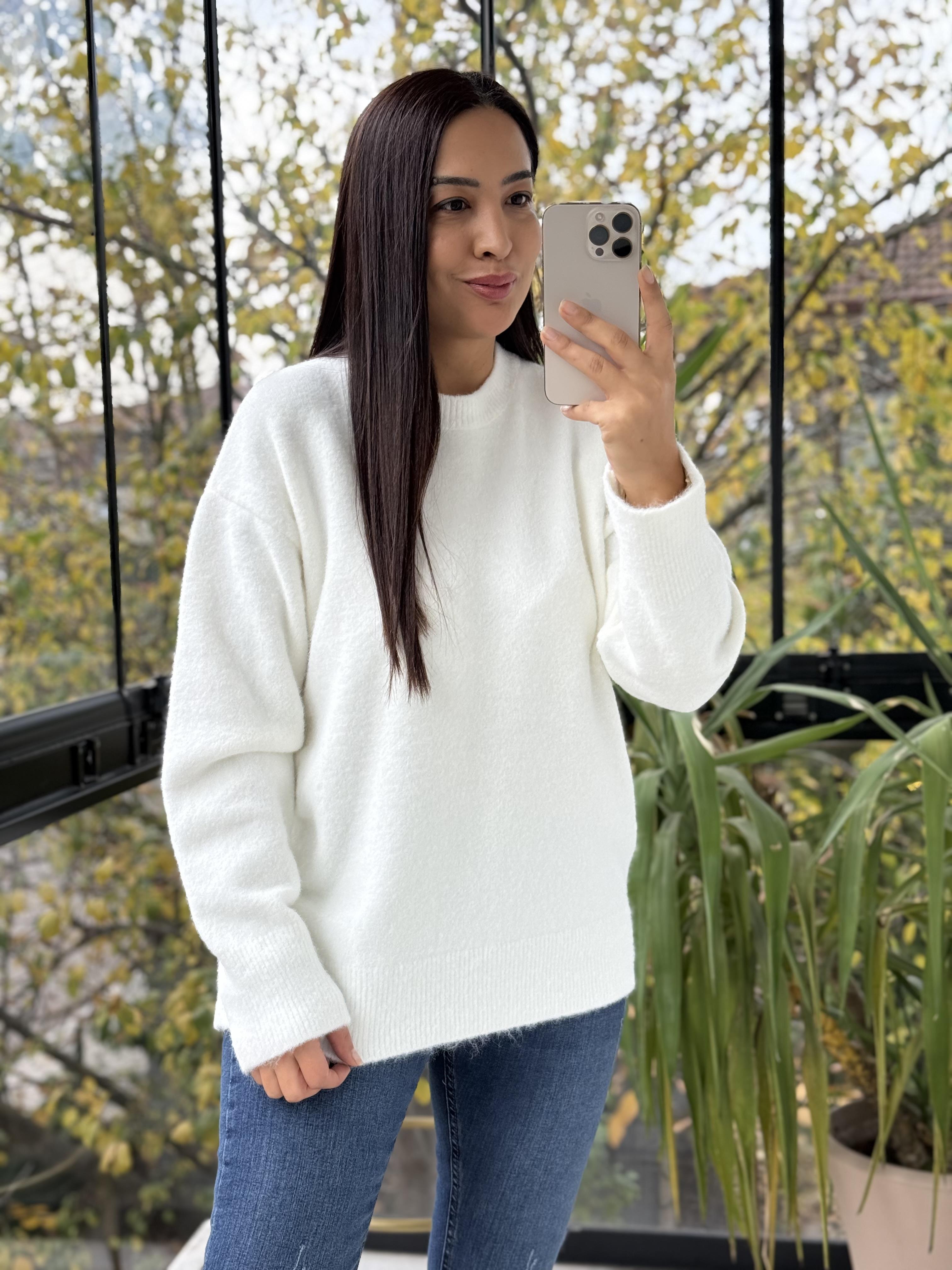 Yumoş Basic Kazak Beyaz