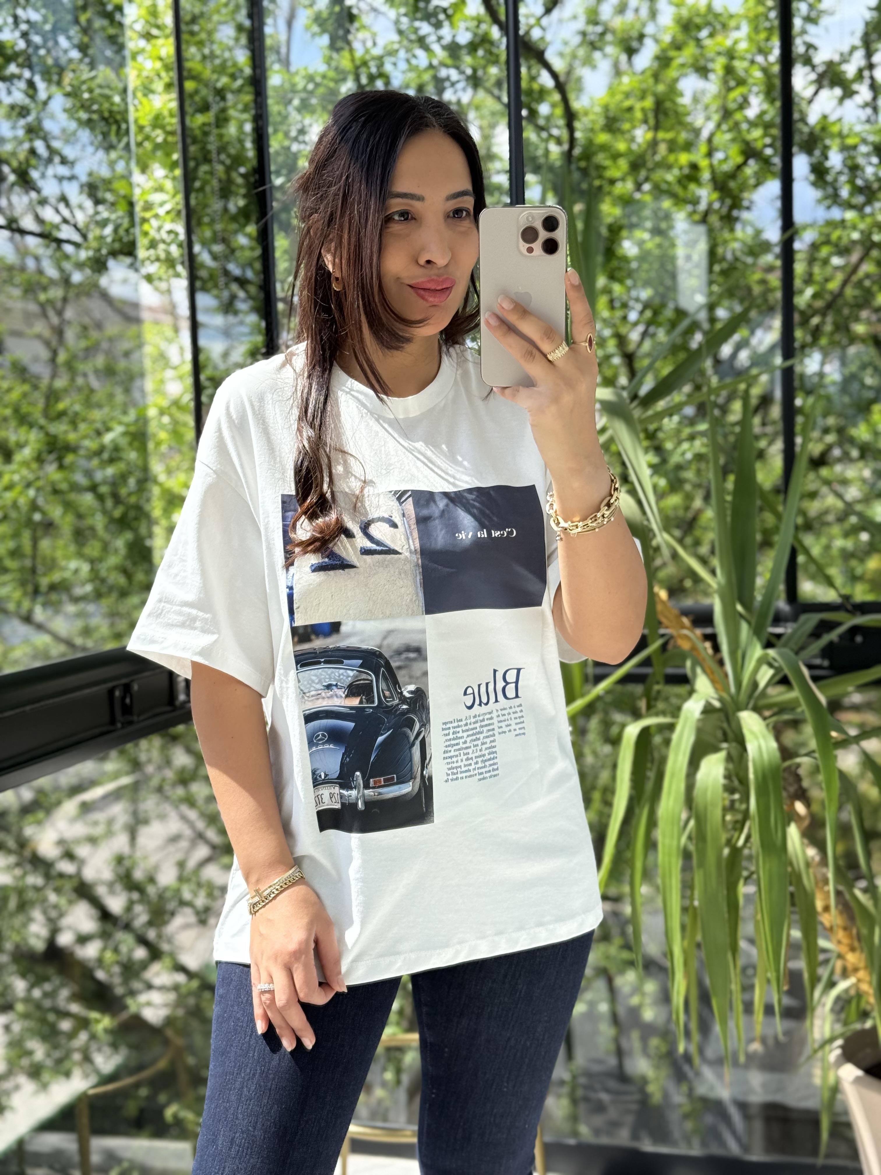 Mavili Baskı Detaylı Tişört Ekru