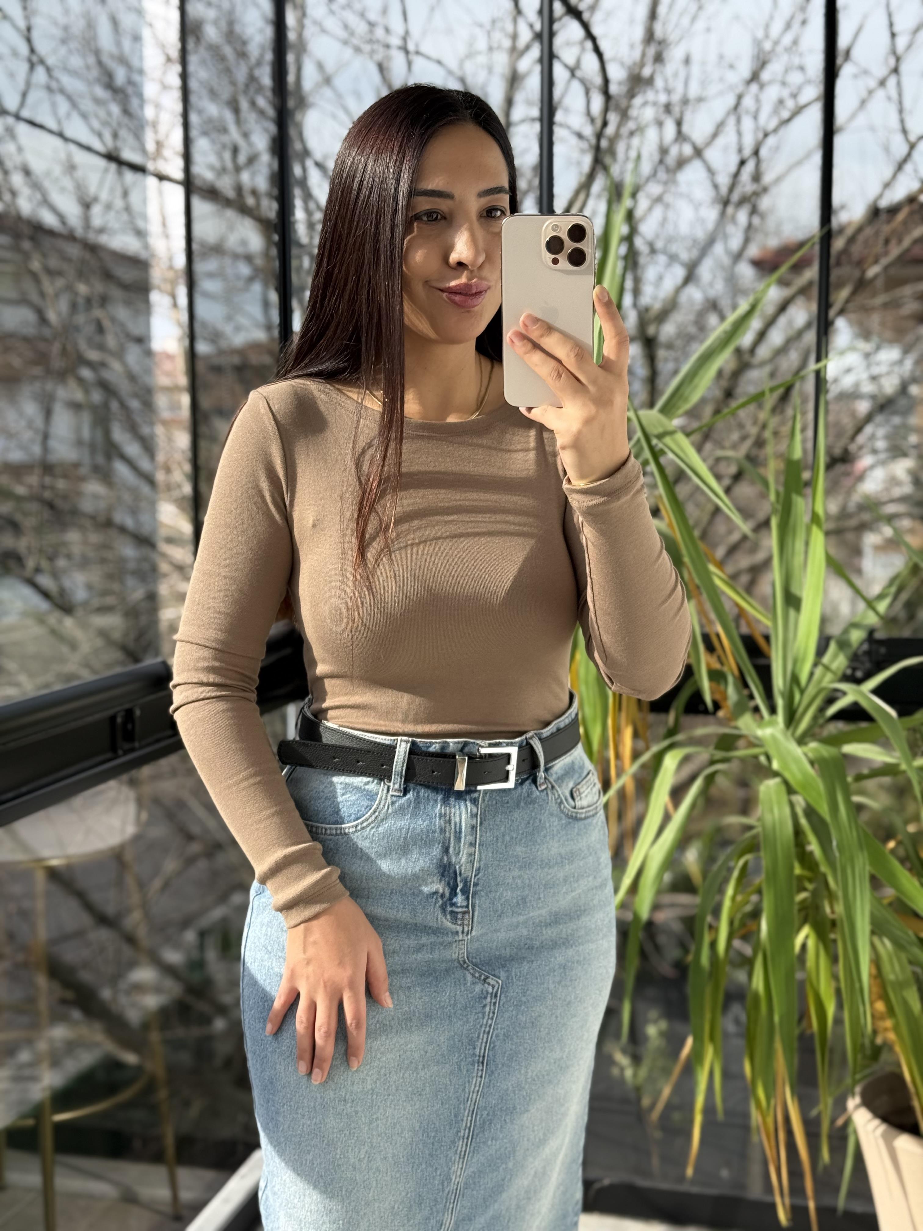 Dilvin Kayık Yaka Uzun Kollu Top Bluz Vizon