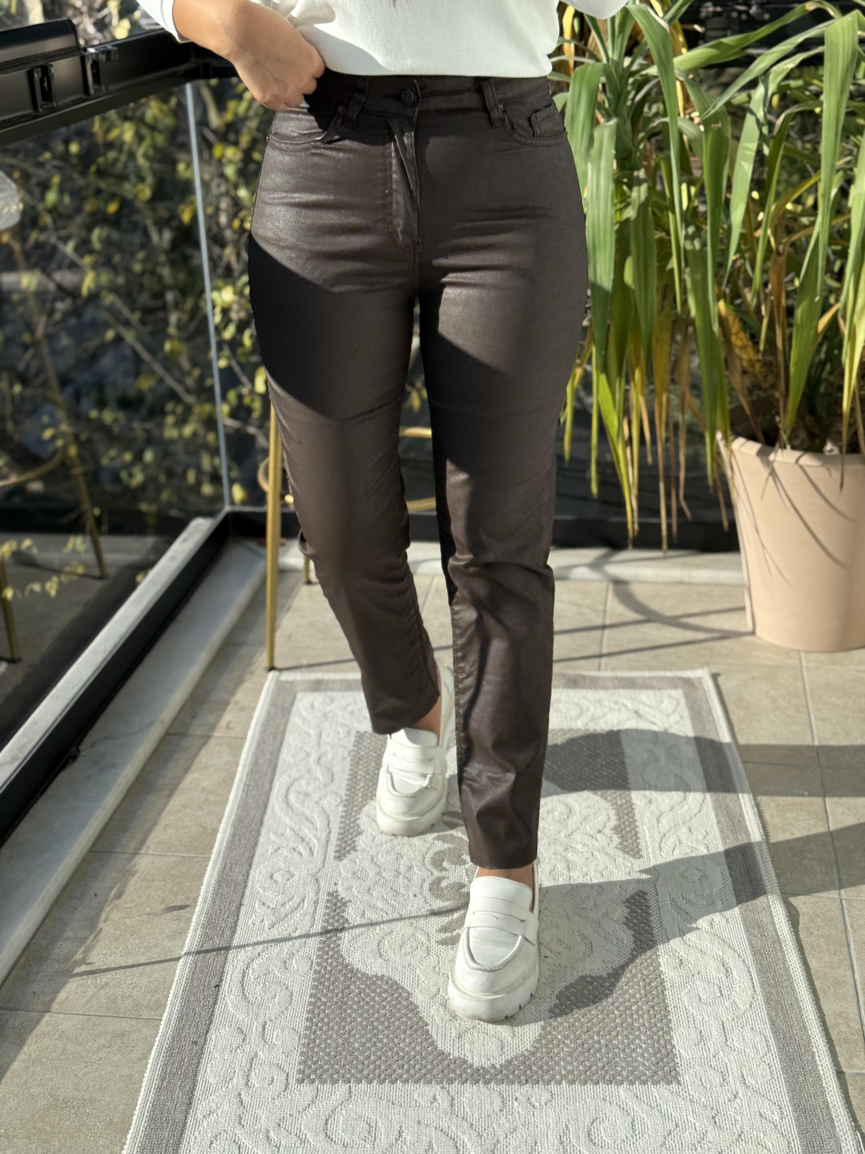 Deri Mum Kaplama Kesik Paça Jean Kahve