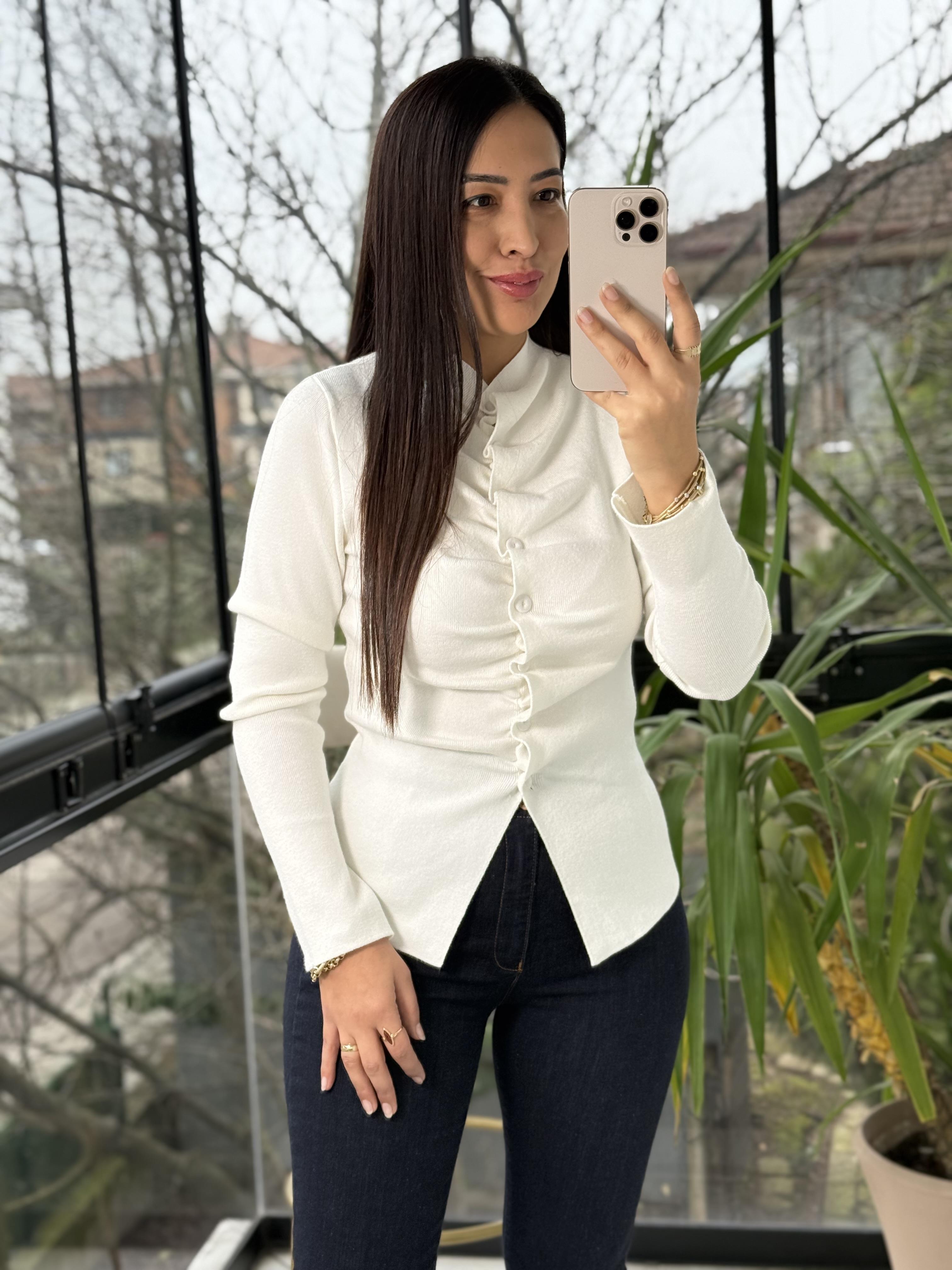 Önü Büzgülü Düğmeli Triko Hırka Krem