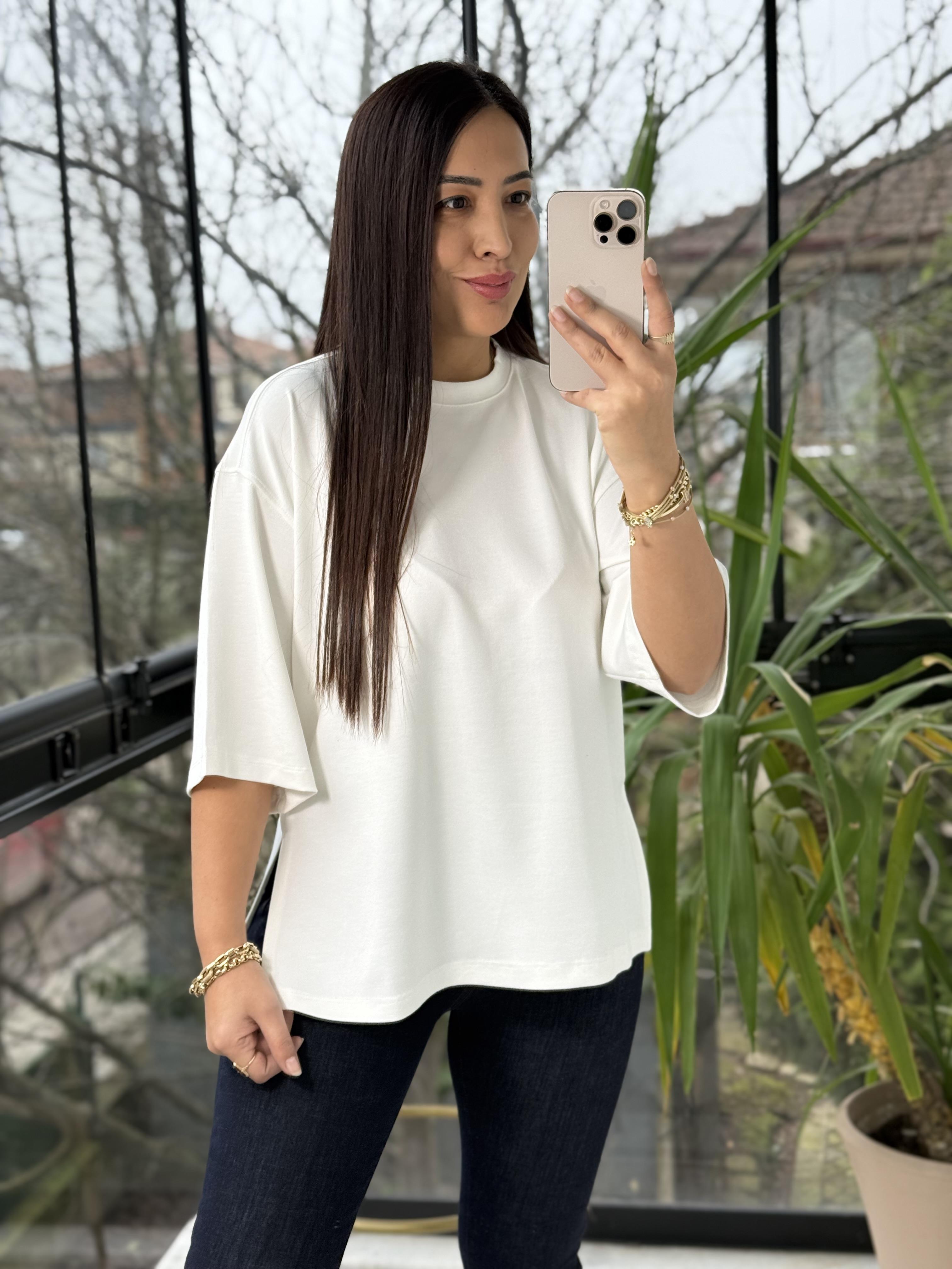 Oversize Yanları Yırtmaçlı Modal Tişört Ekru