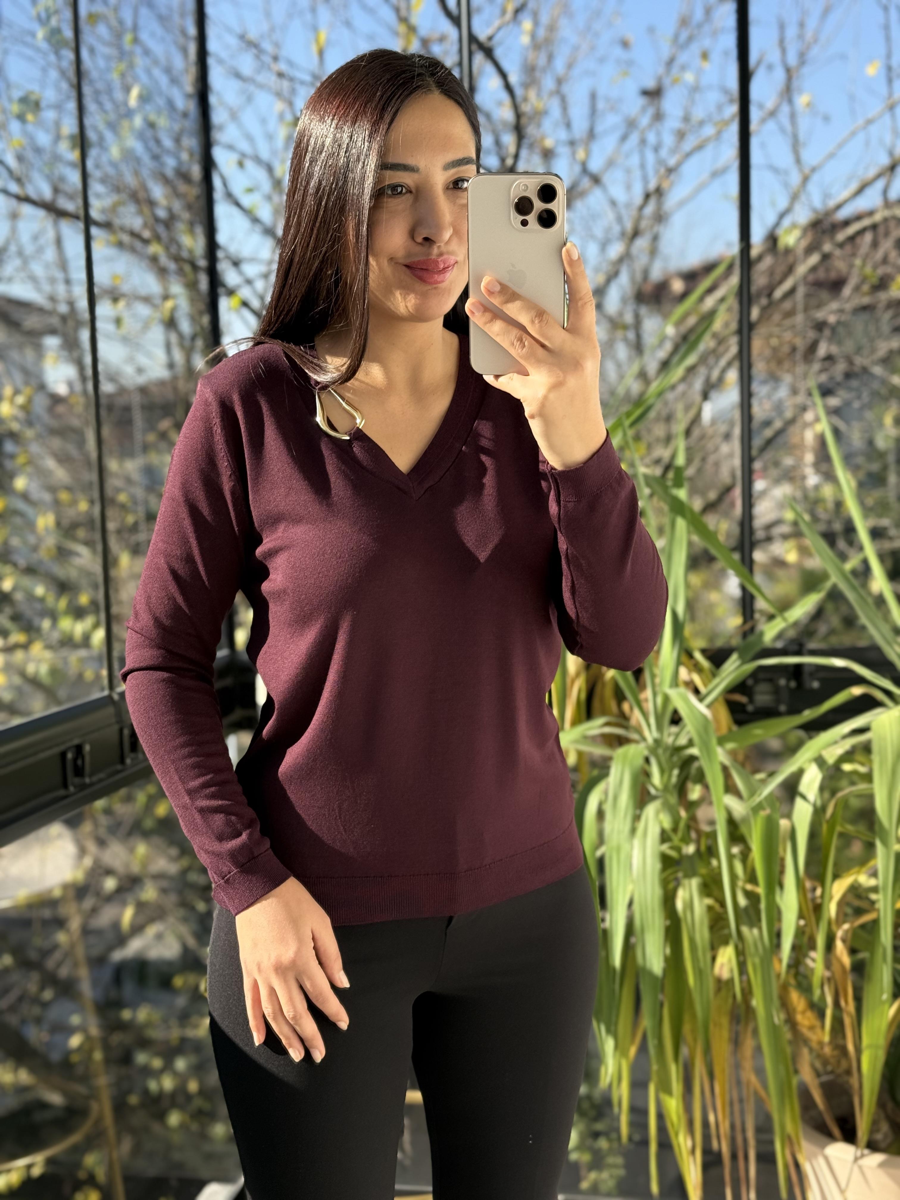 Aksesuar Yaka Detaylı Merserize Triko Mürdüm