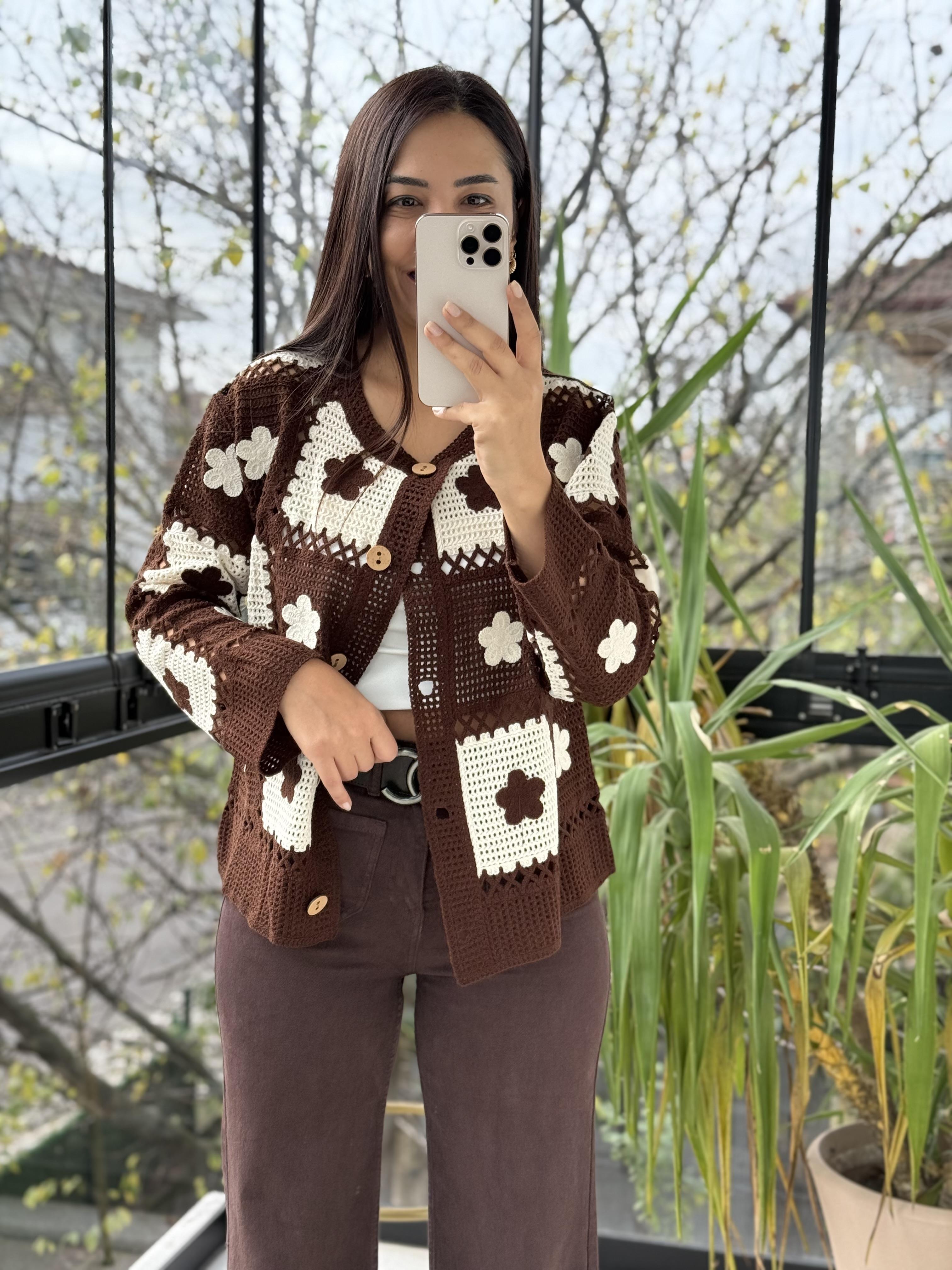 Kareli Örme Hırka Kahve