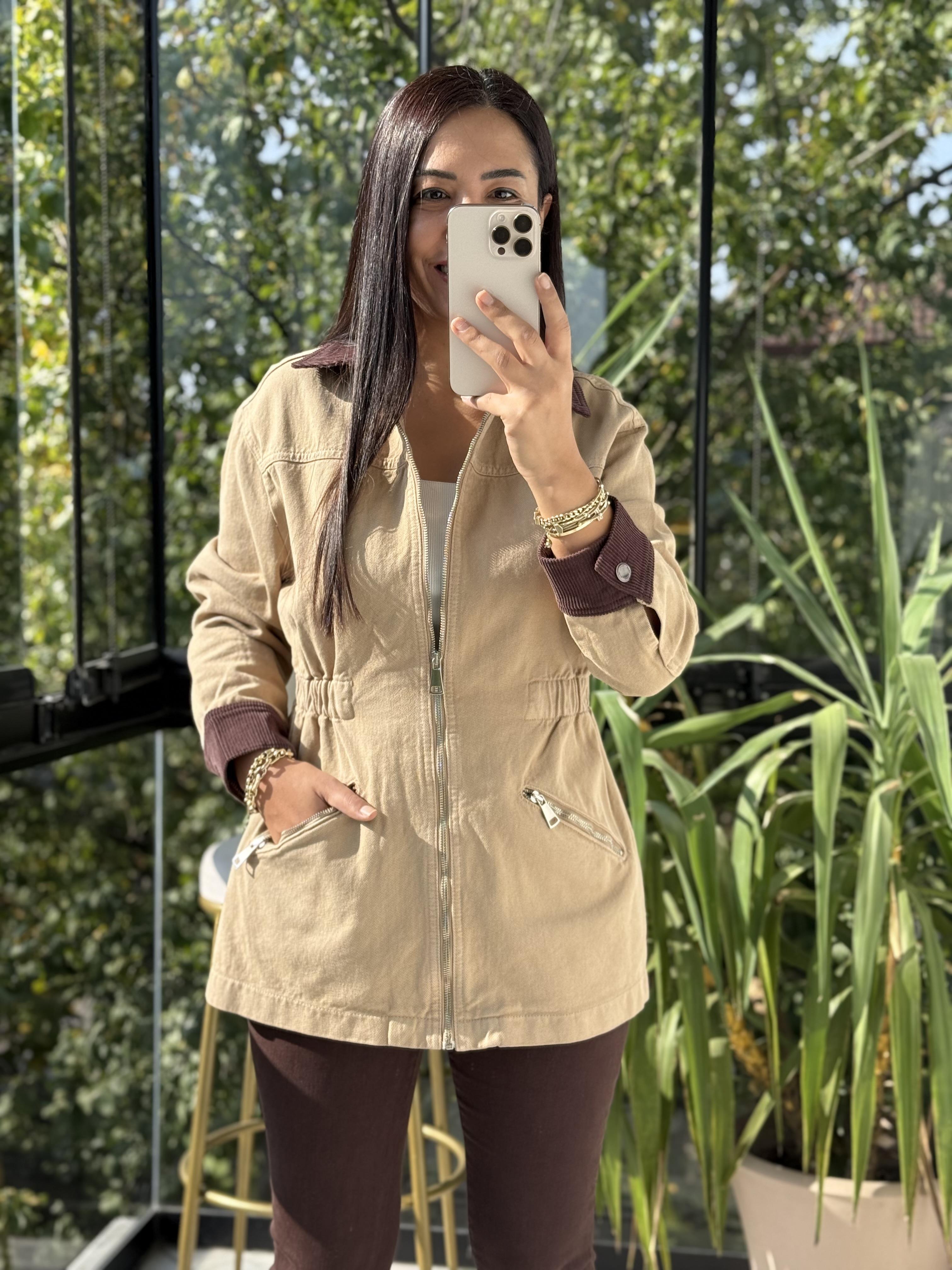 Kadife Detaylı Fermuarlı Kot Ceket Camel