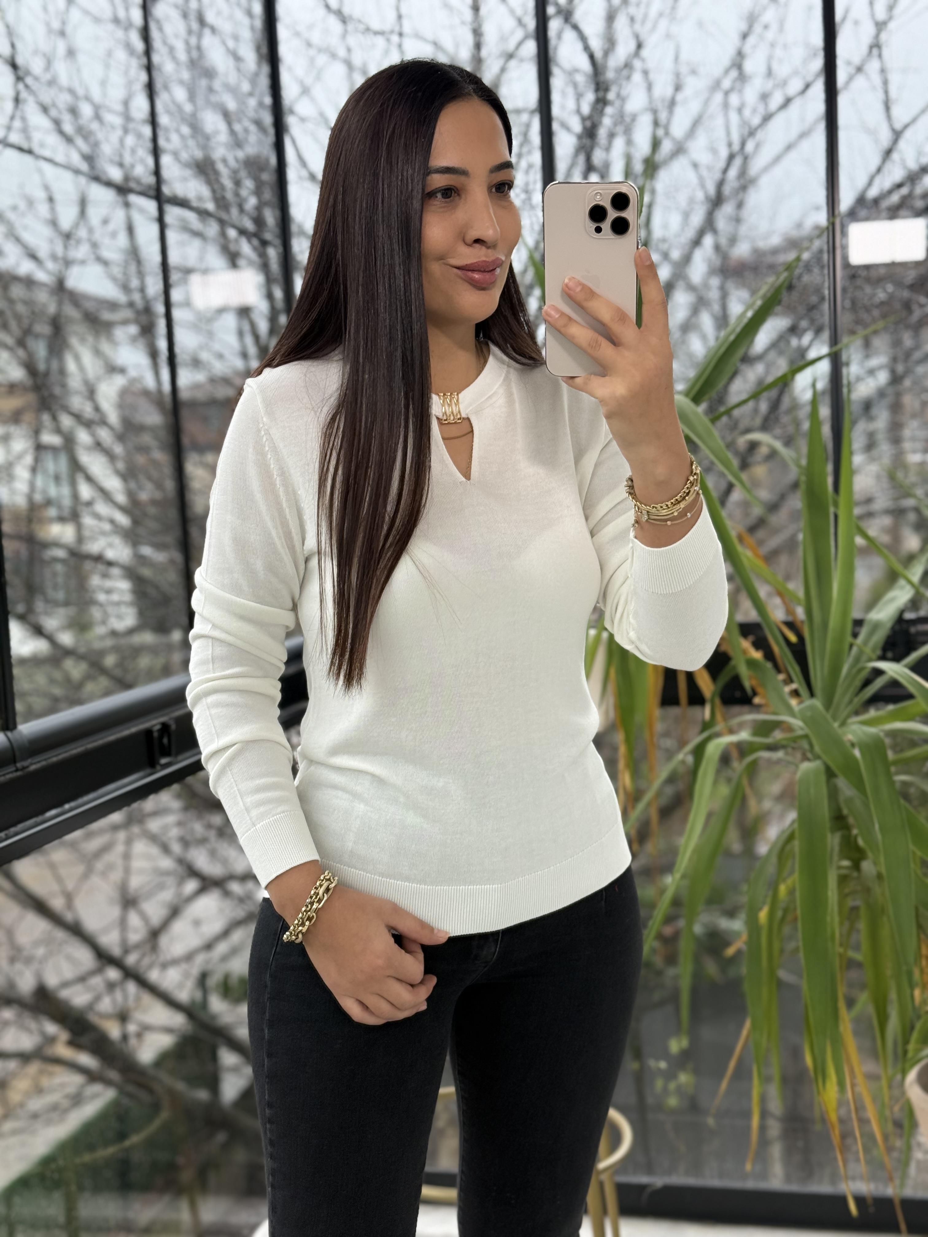 Pencere Detay Gold Tokalı Merserize Ekru