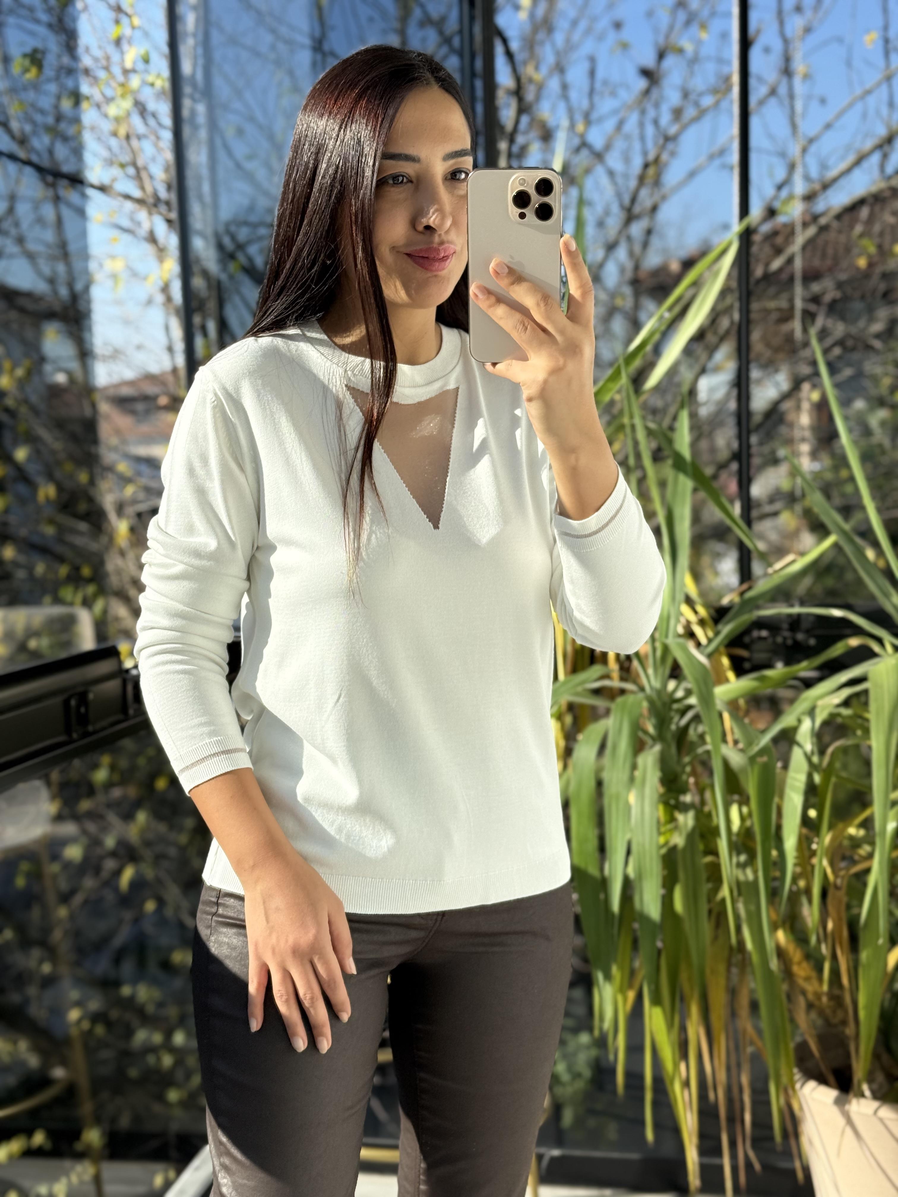 Tül Yaka Detaylı Merserize Triko Ekru