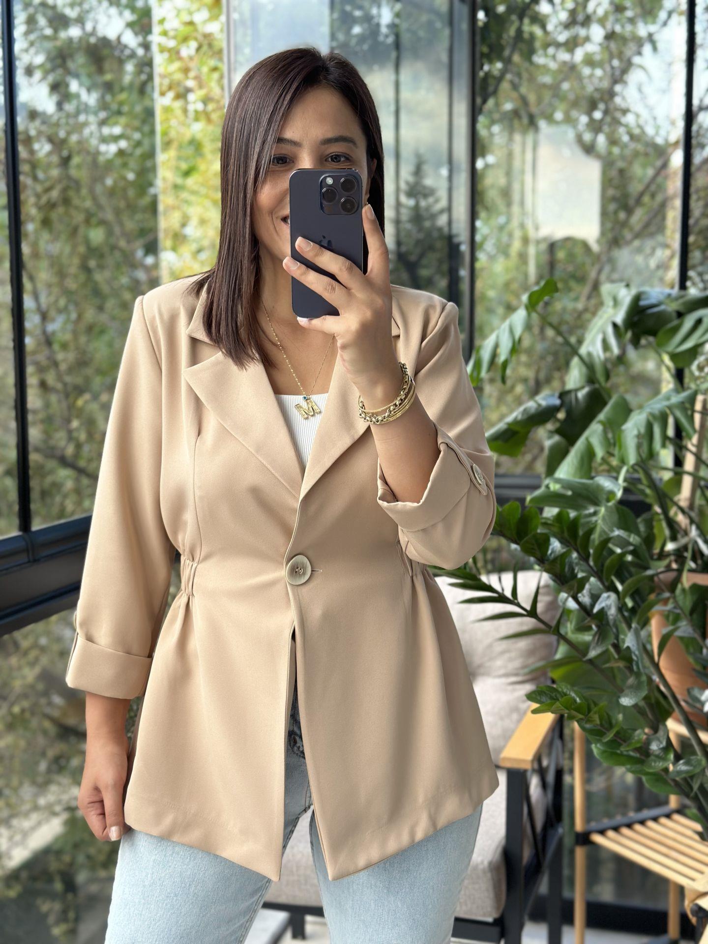 Beli Büzgülü Blazer Ceket Bej