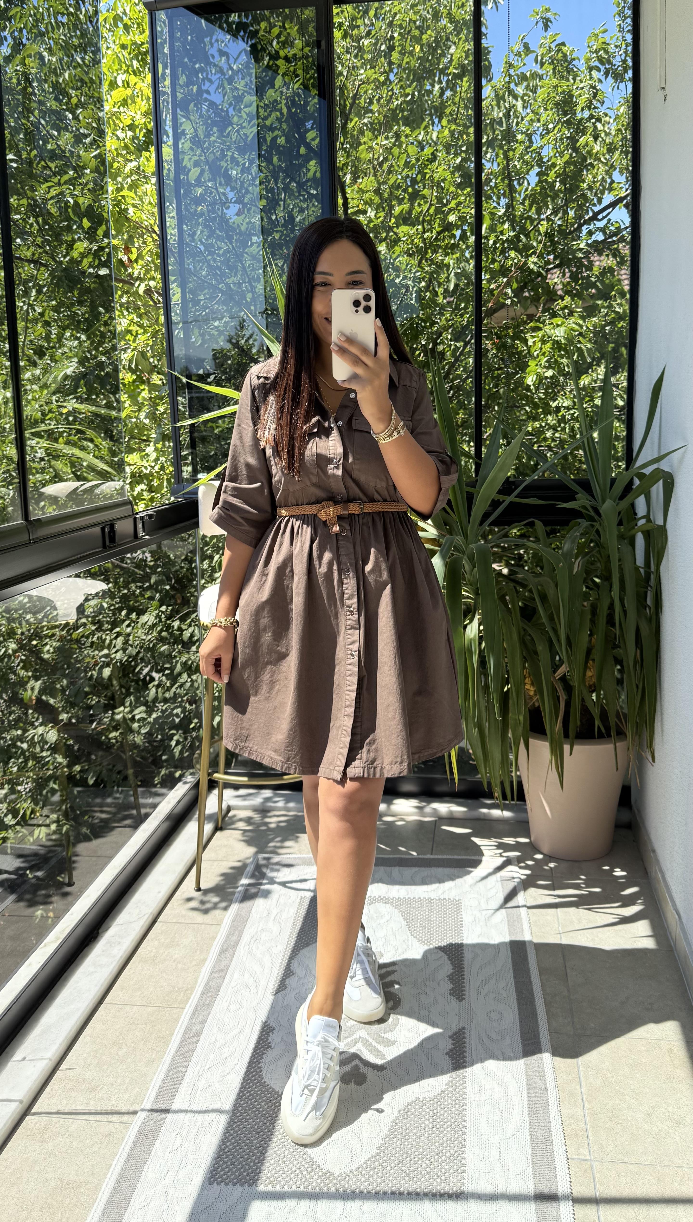 Büzgü Detaylı Kısa Kot Elbise kahve