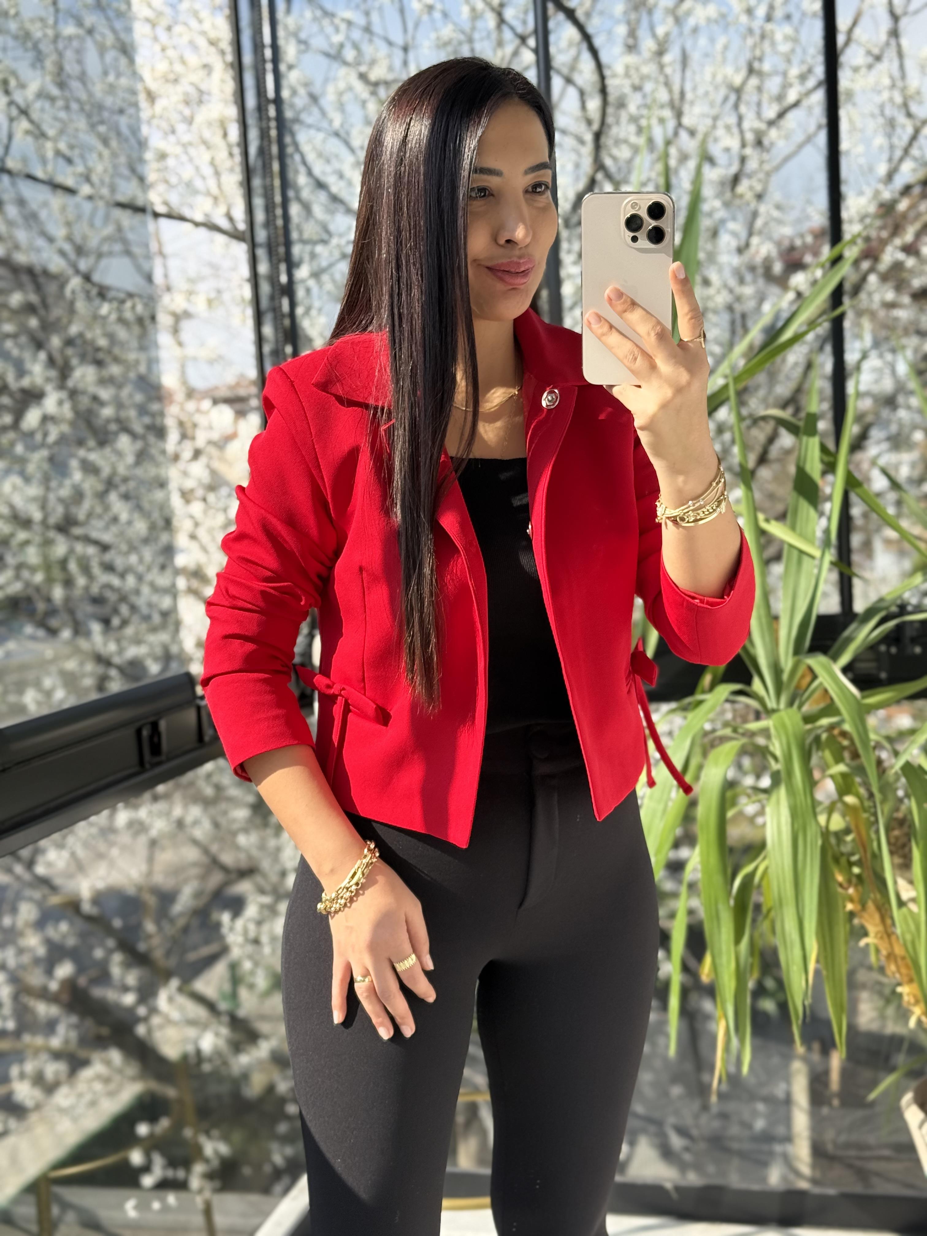 Uzun Kol Fiyonklu Blazer Ceket Kırmızı