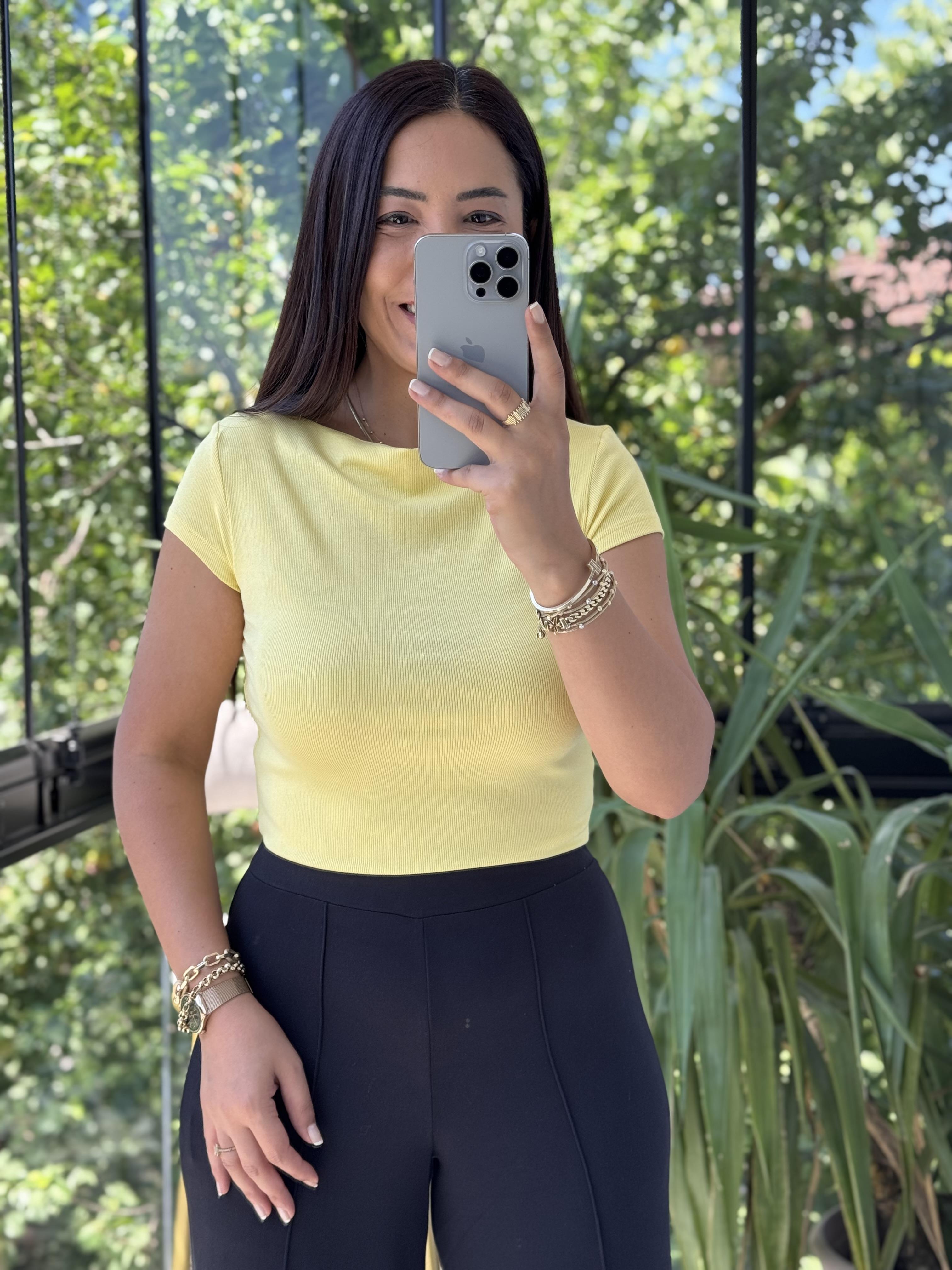 Dilvin Kayık Yaka Tişört Sarı