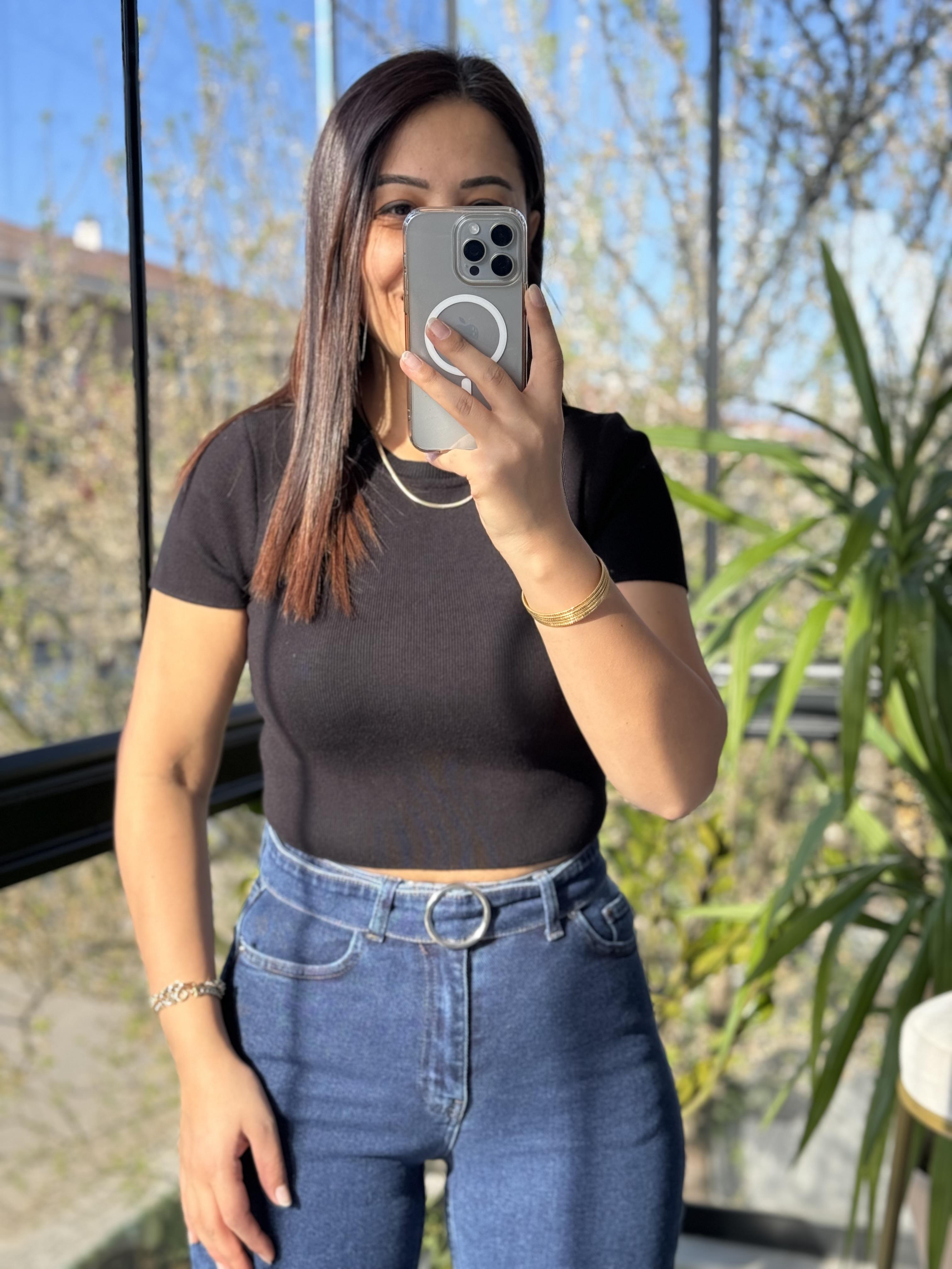 Dilvin Kısa Kol Crop Triko Siyah