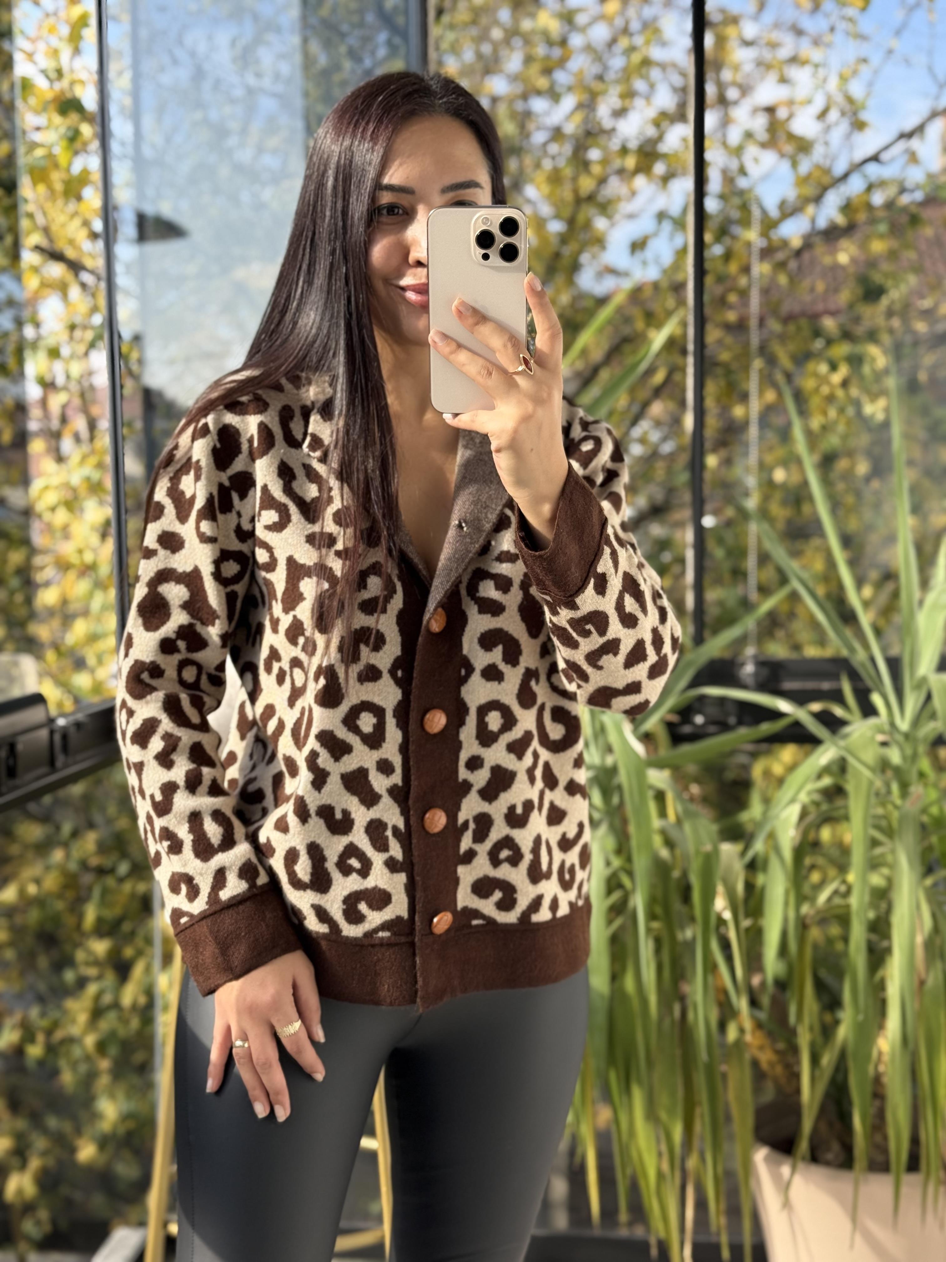 Geniş Patlı Leopar Hırka Bej