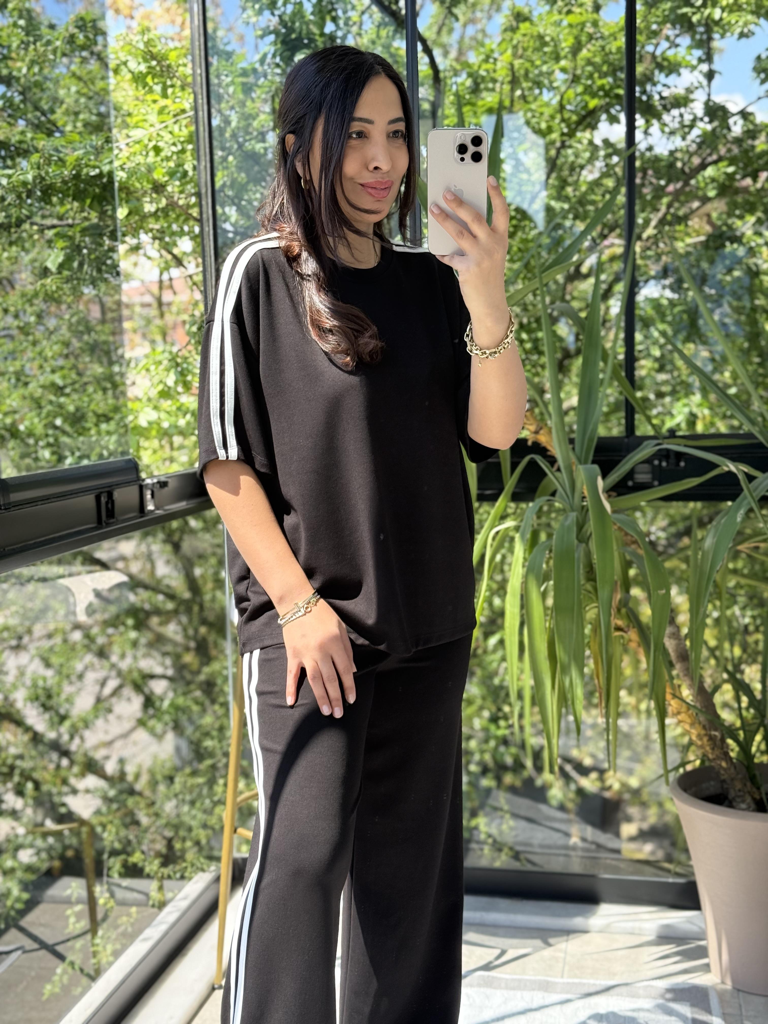 Şerit Detaylı Cool Takım Siyah