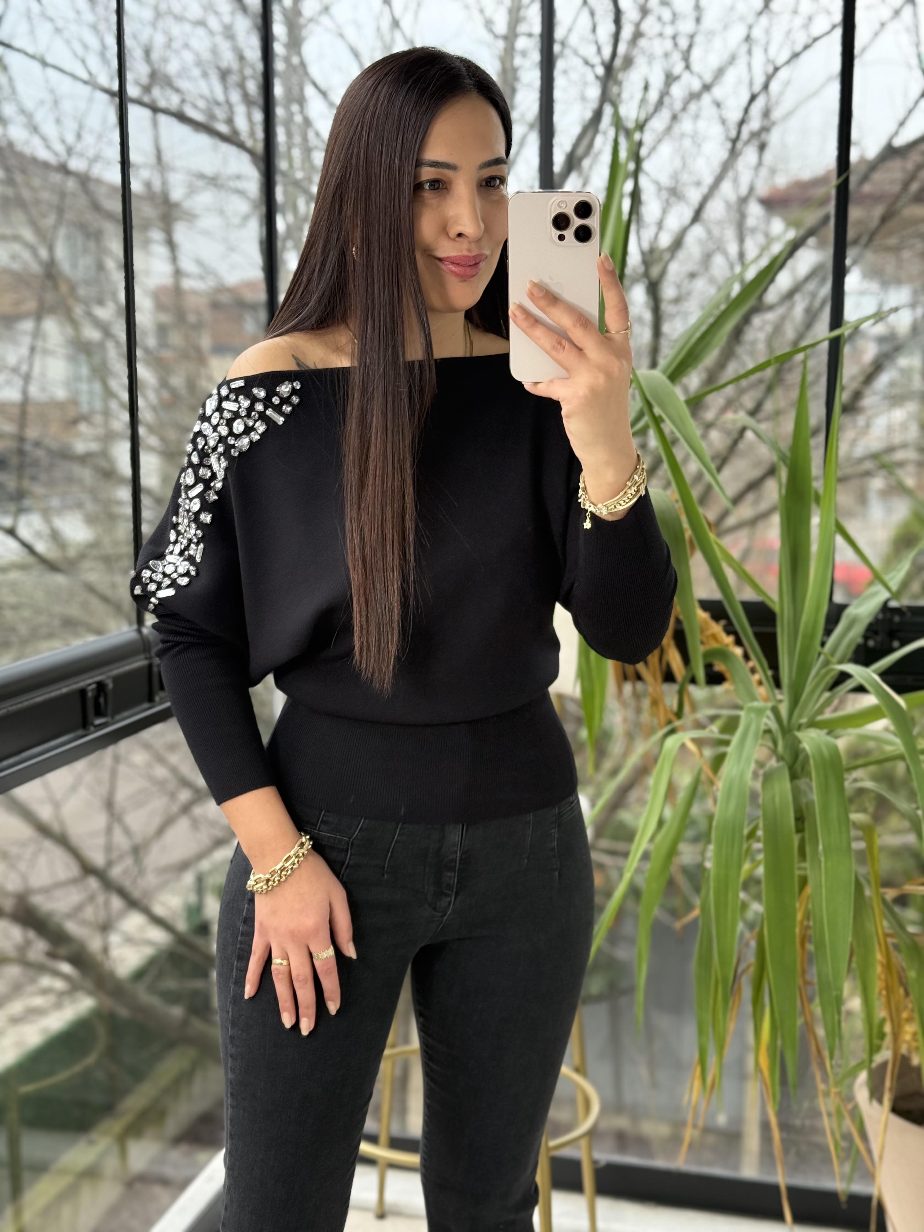 Taş İşlemeli Tek Omuz Triko Kazak Siyah