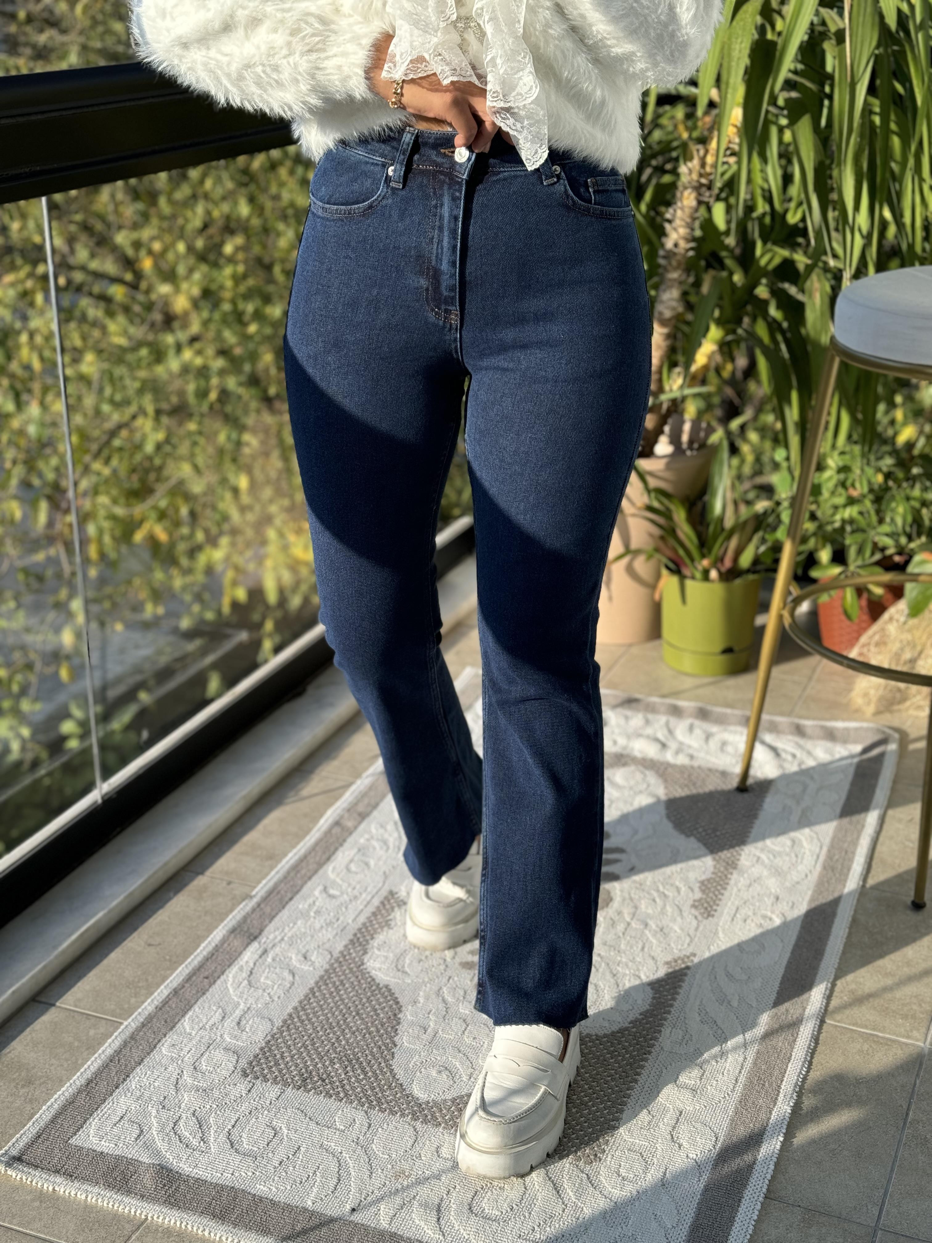 Flare İspanyol Dikişsiz Paça Mom Fit Jean Lacivert