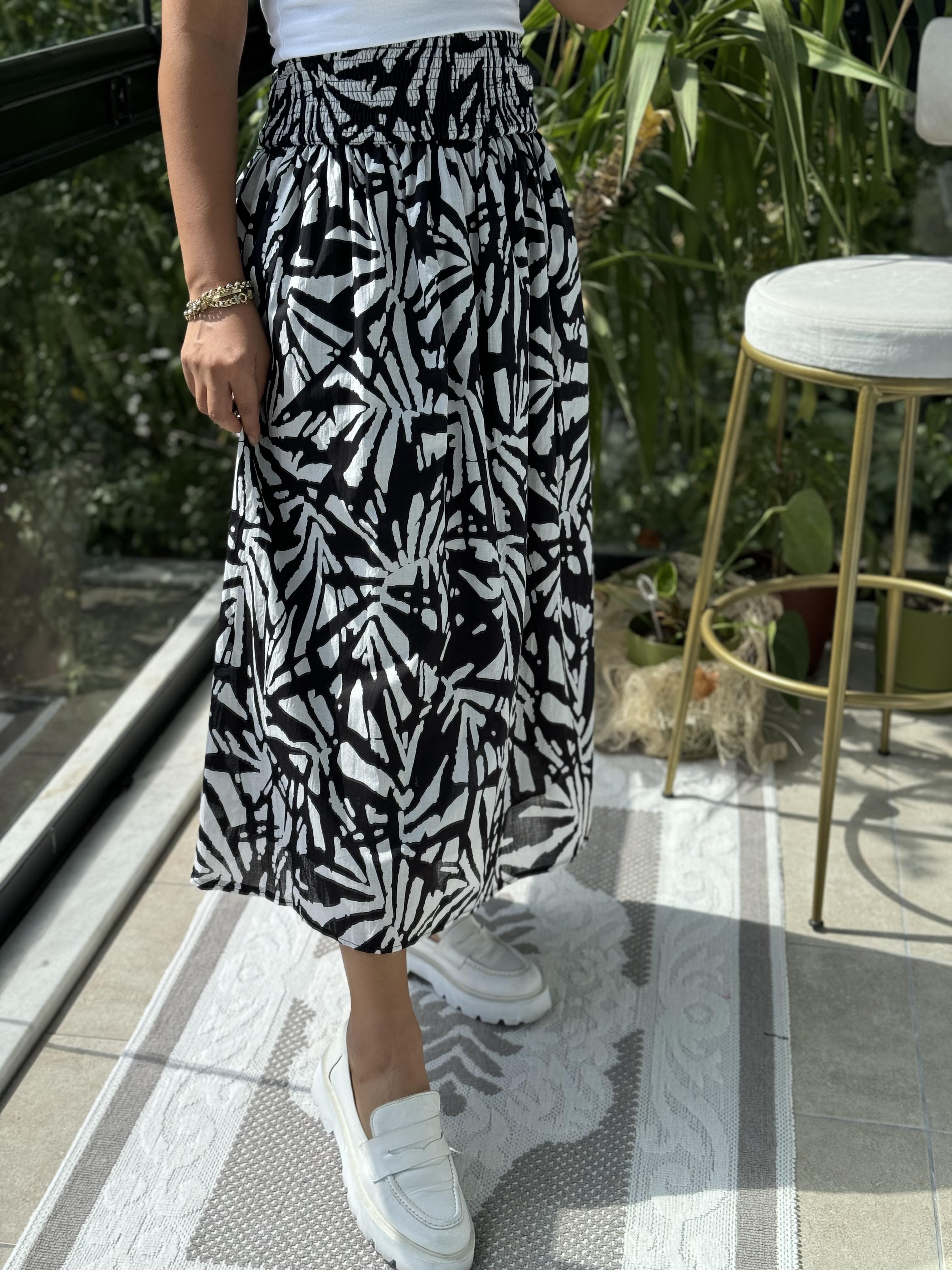 Geniş Latikli Etek Siyah