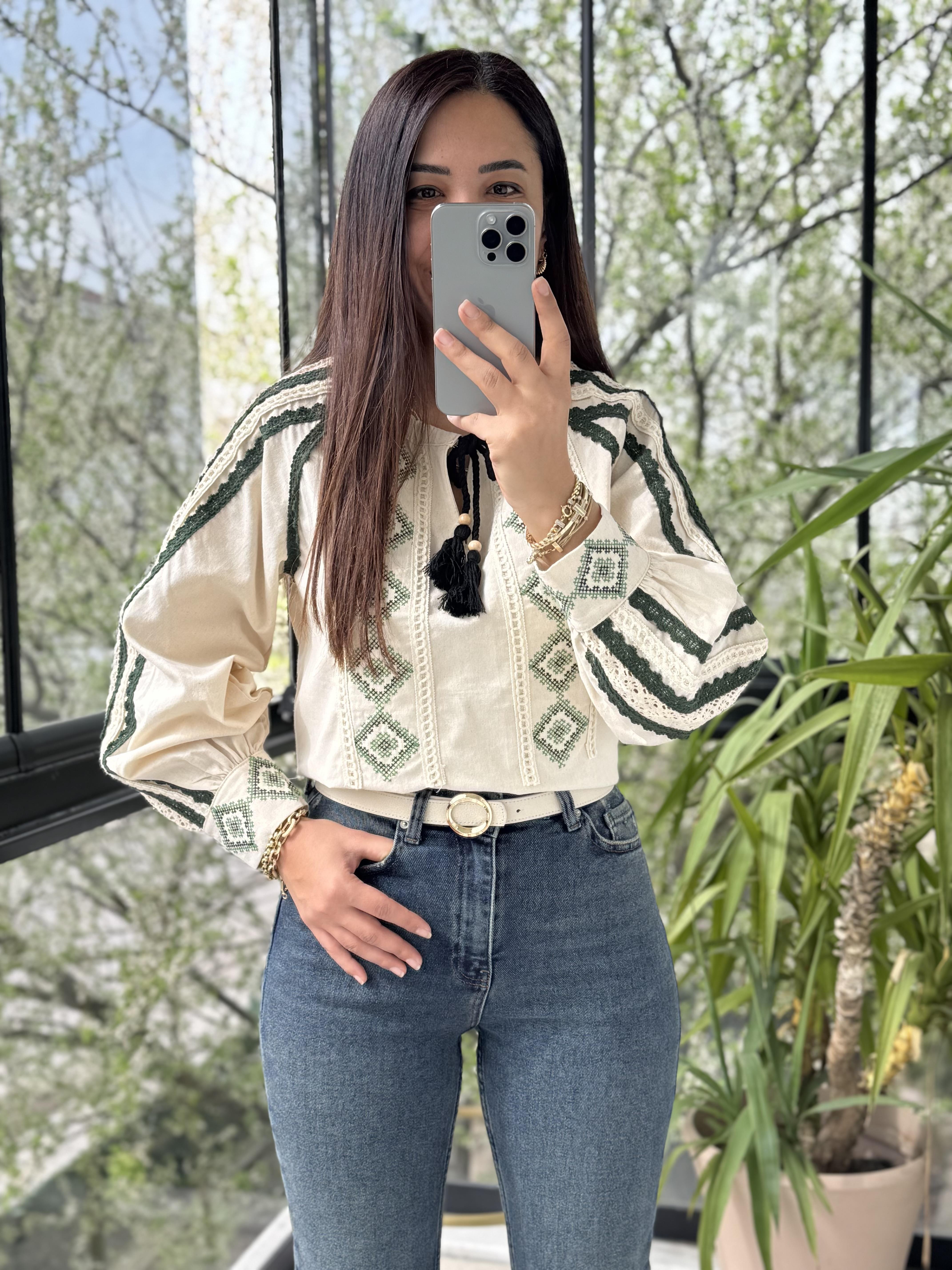 Geometrik Desen İşlemeli Bluz Yeşil