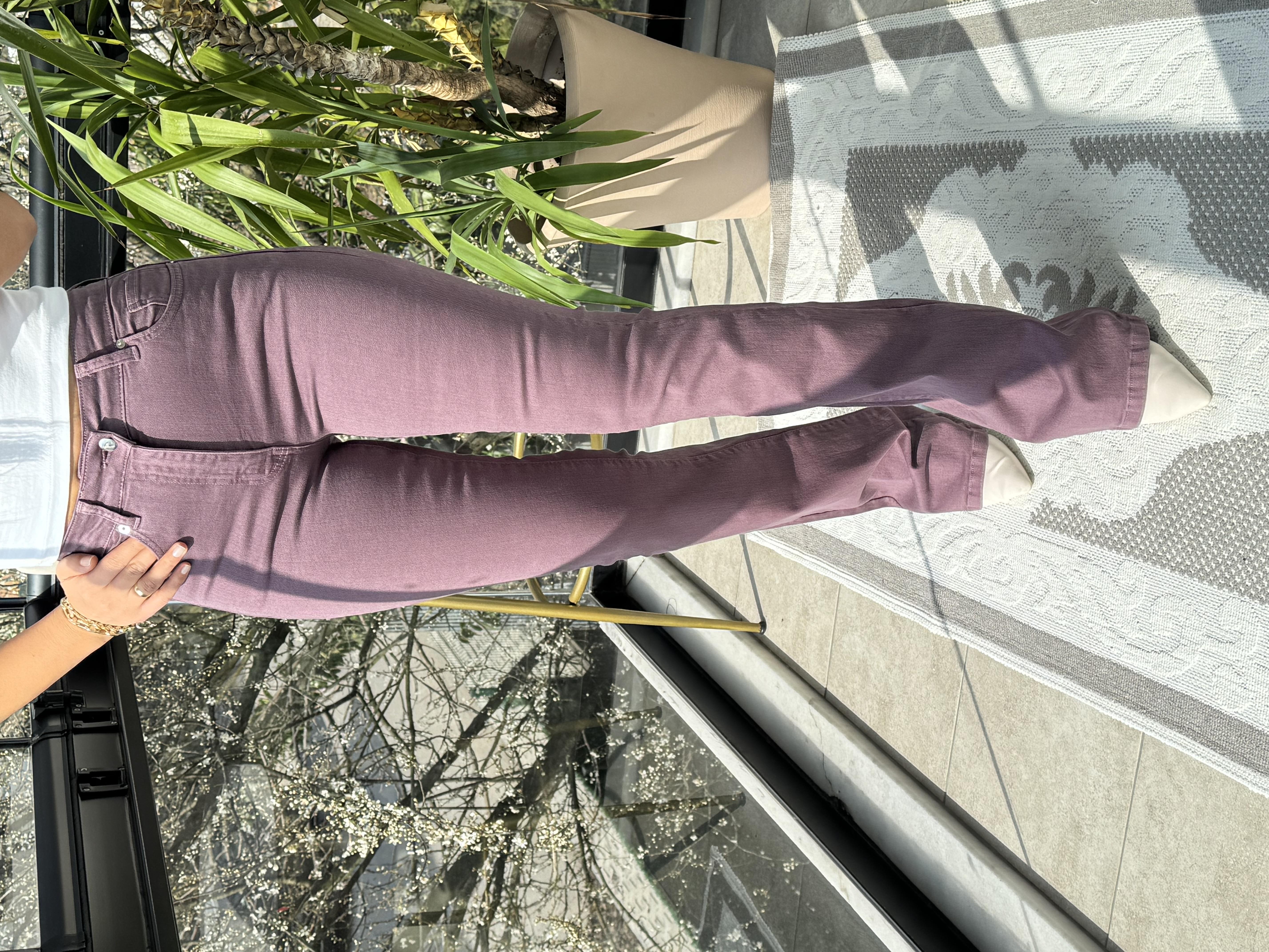 İspanyol Paça Jean Menekşe