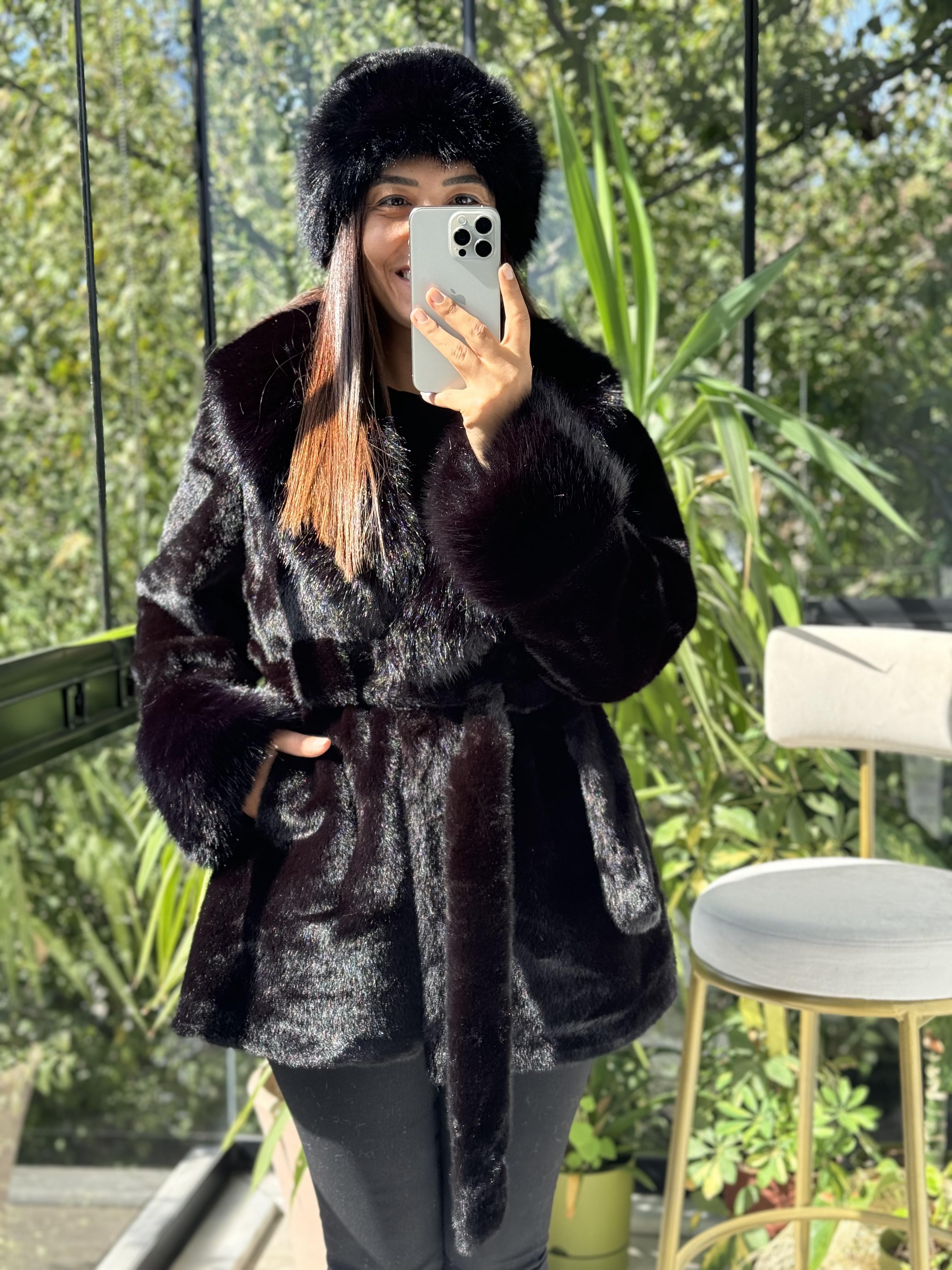 İthal Kuşaklı Kürk Siyah