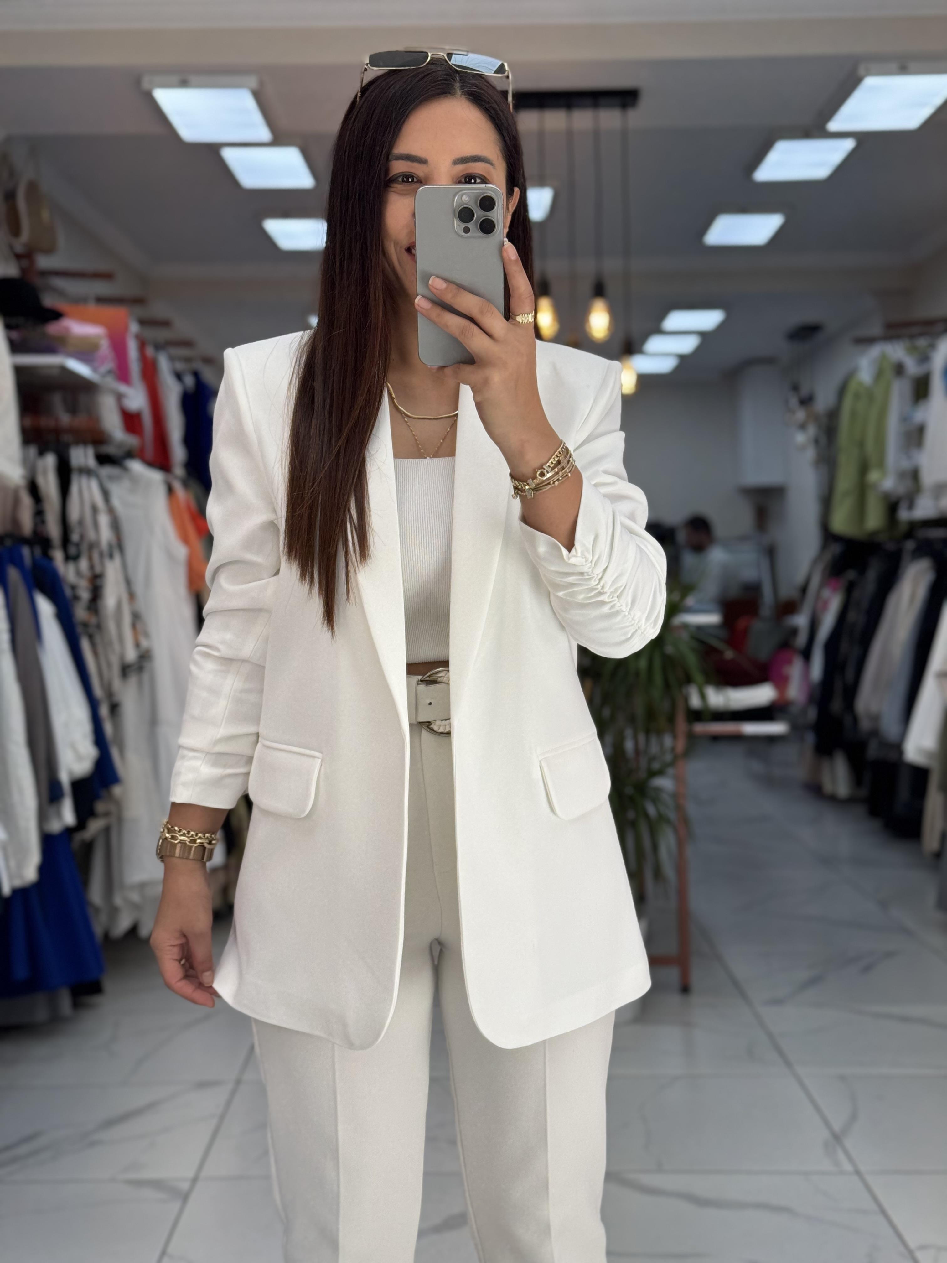 Kolu Büzgülü Blazer Ceket Beyaz