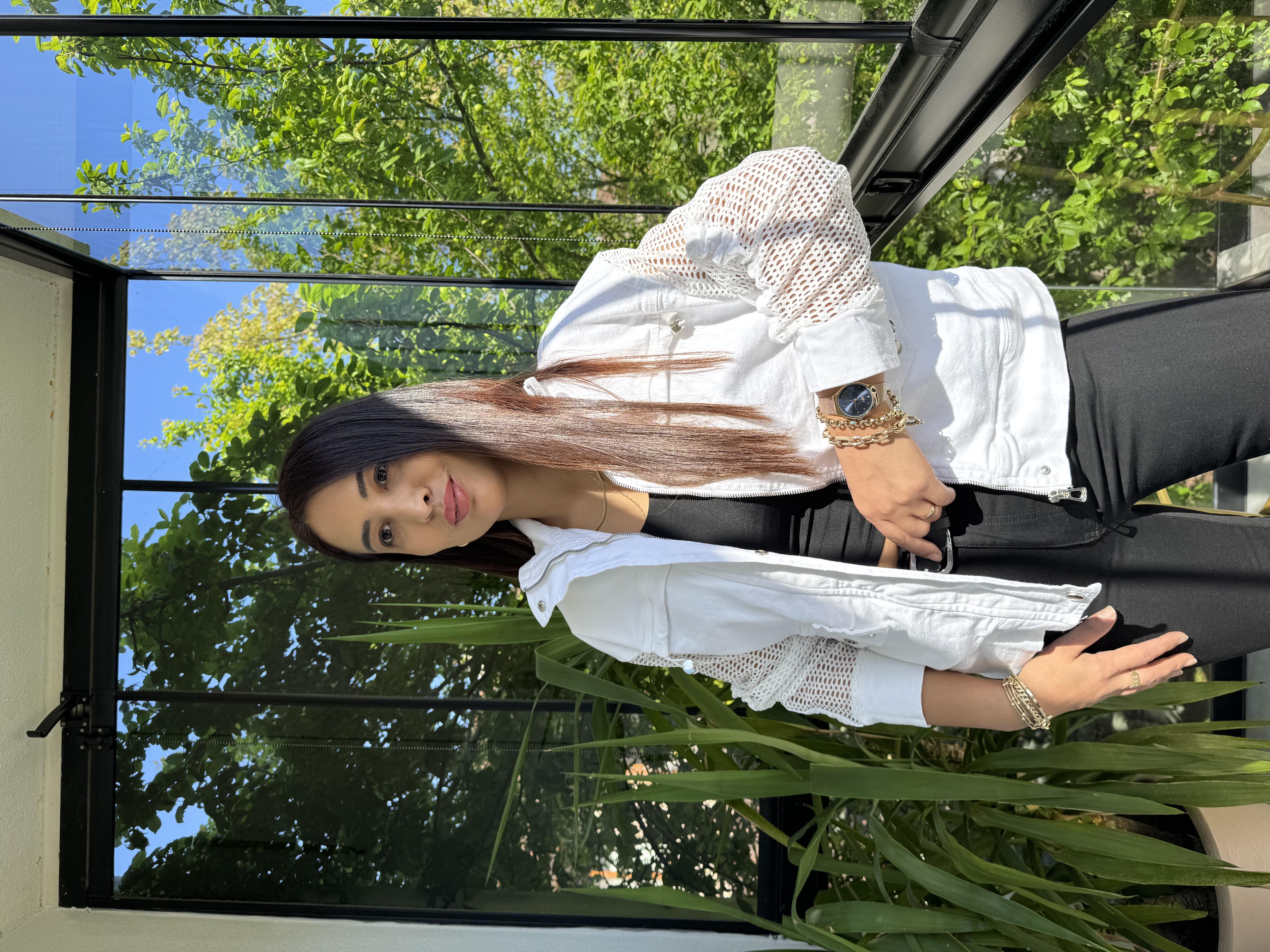 Kolu Fileli Gabardin Ceket Beyaz