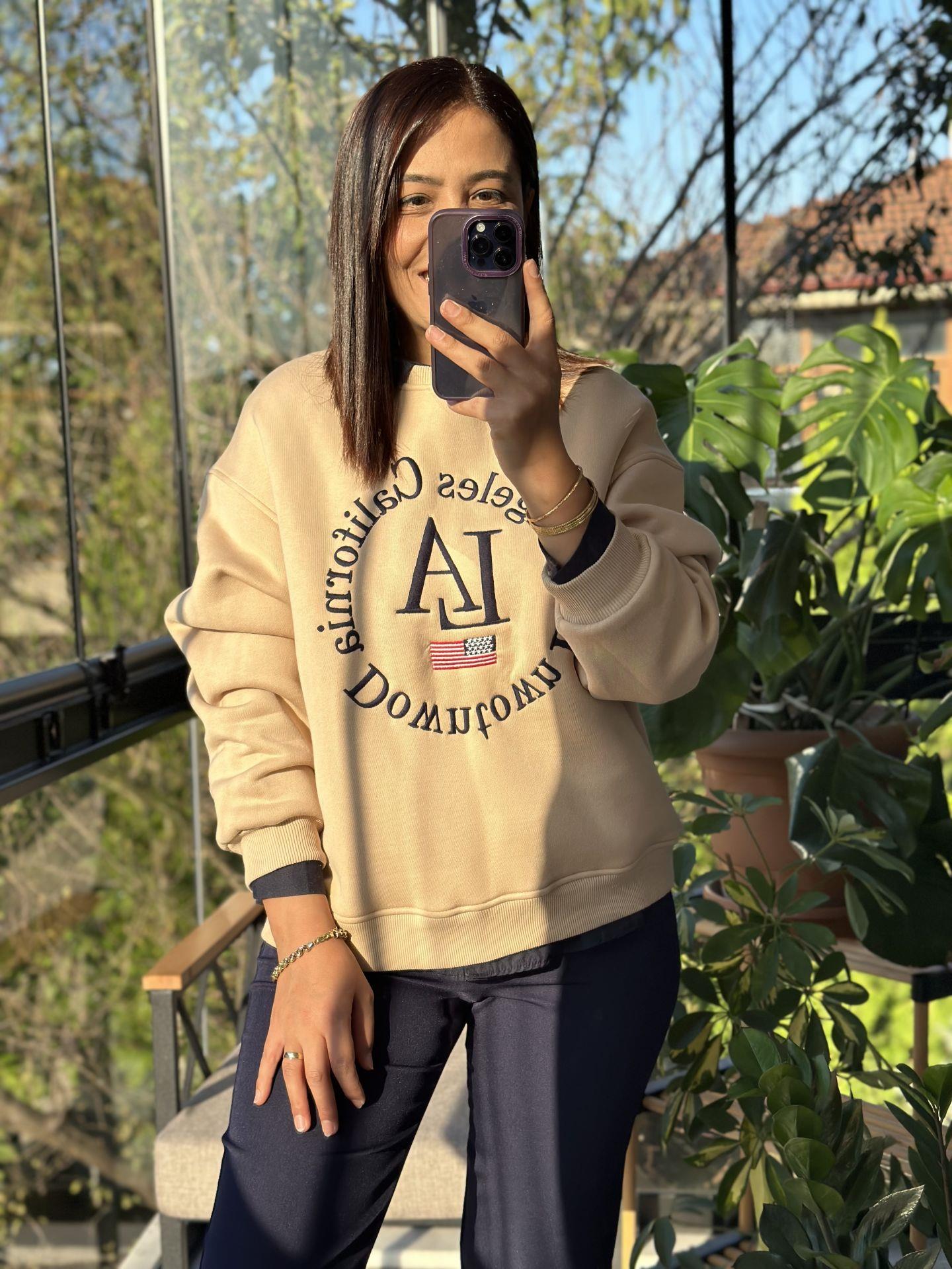 LA Sweatshirt Camel