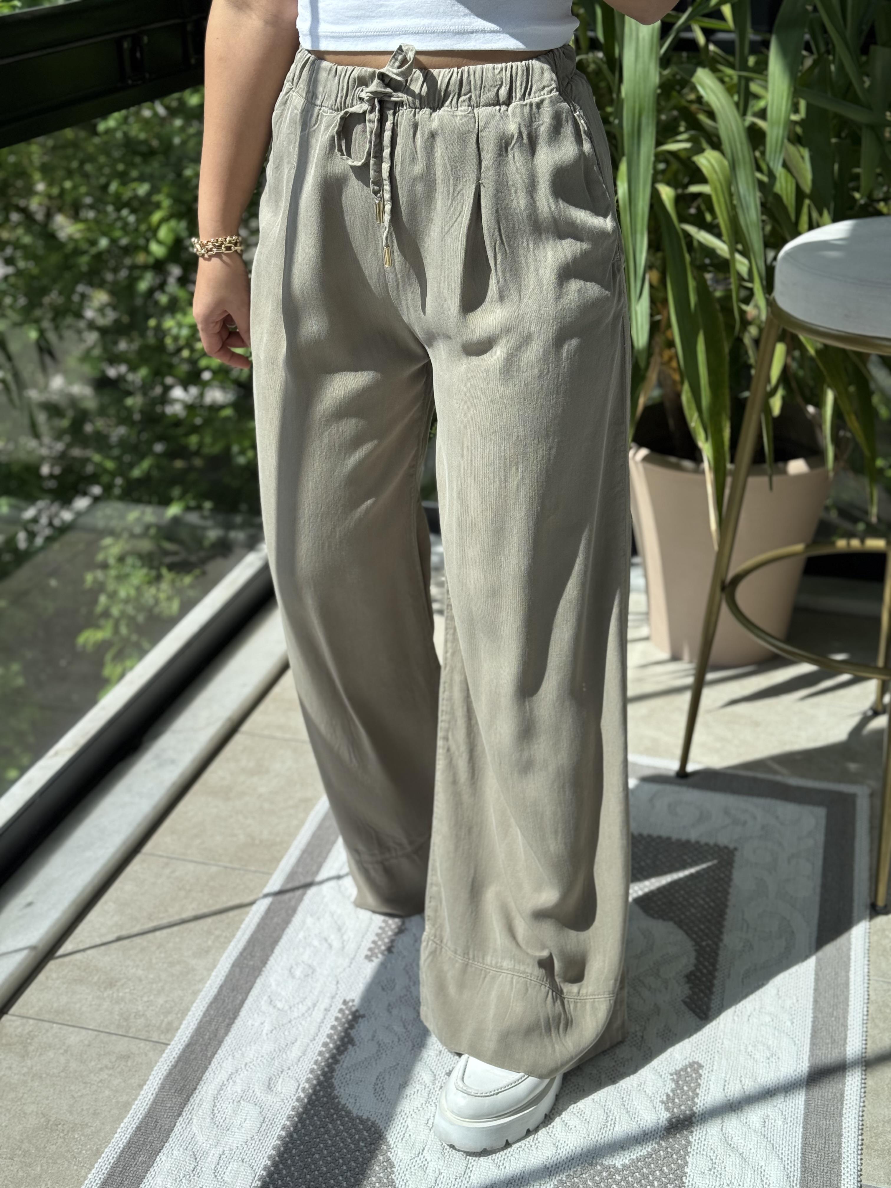 Paça Detaylı Lastikli Tensel Pantolon Haki Yeşili