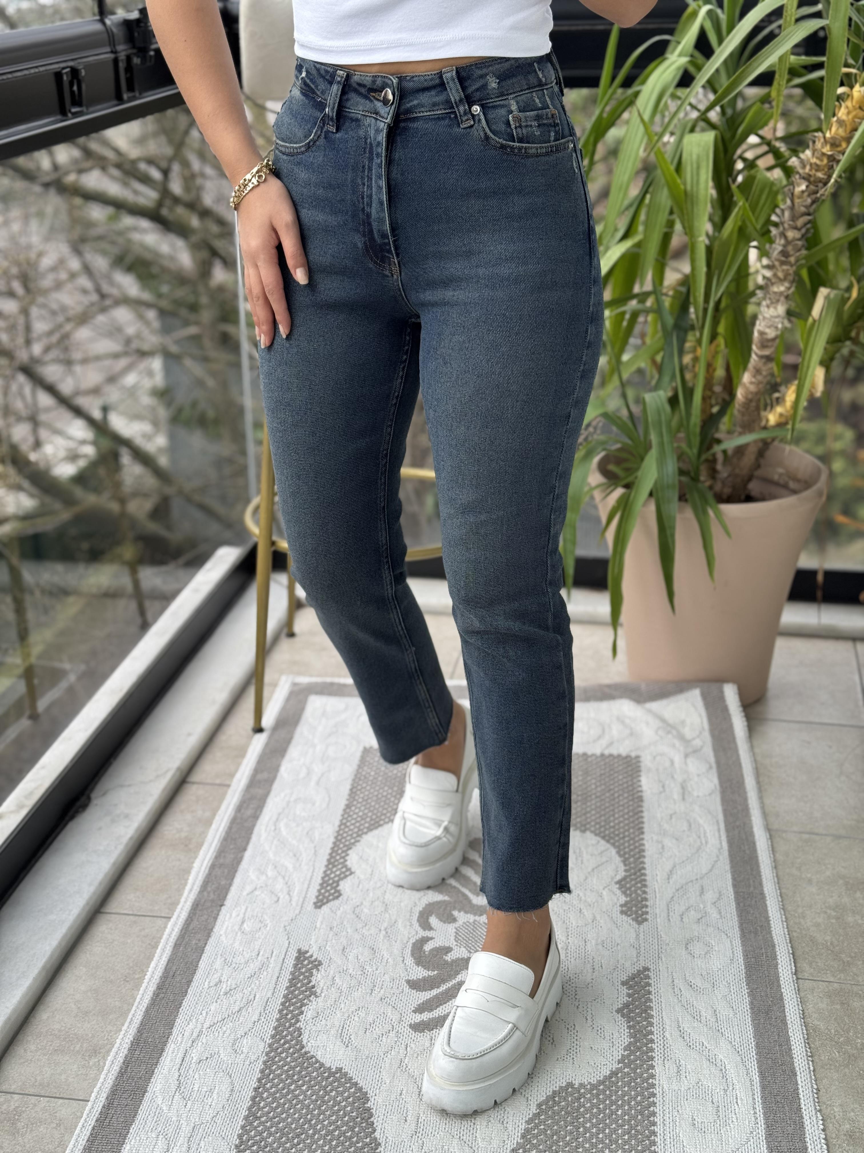 Premium Kalite Kesik Paça Jean Yeşil Yıkama