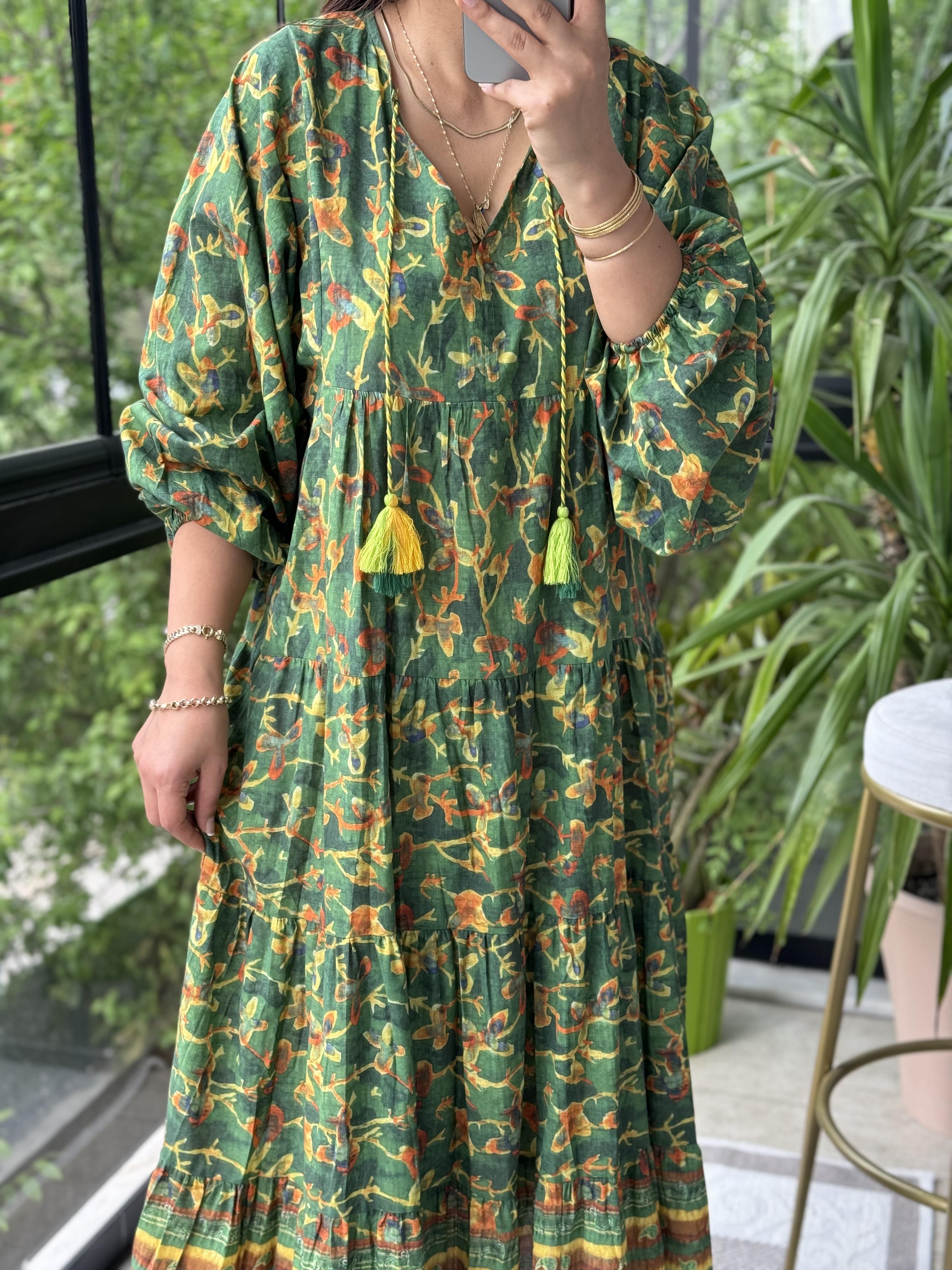 Püskül Detaylı Uzun Pamuklu Elbise Yeşil