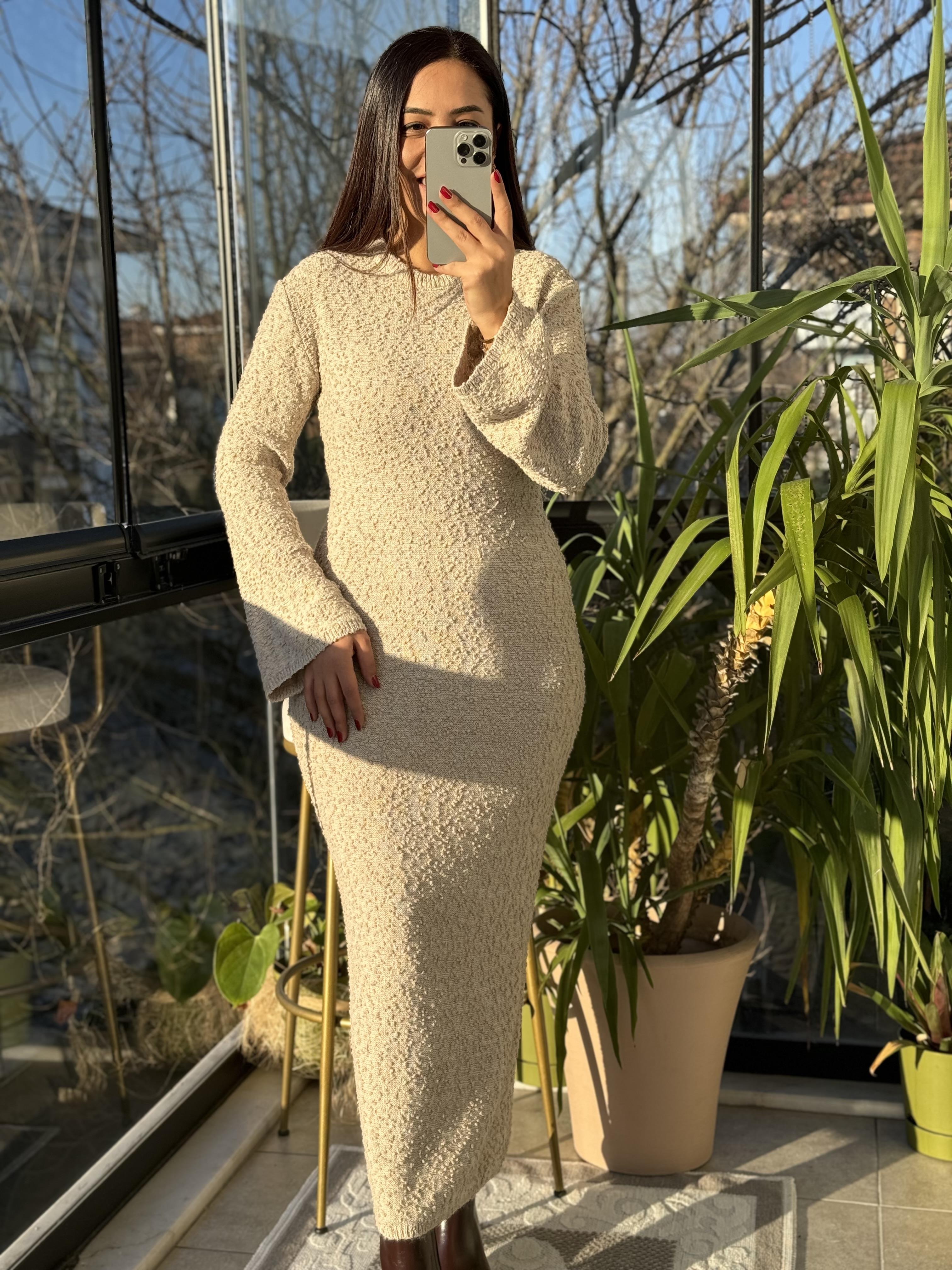 Uzun Triko Elbise Krem