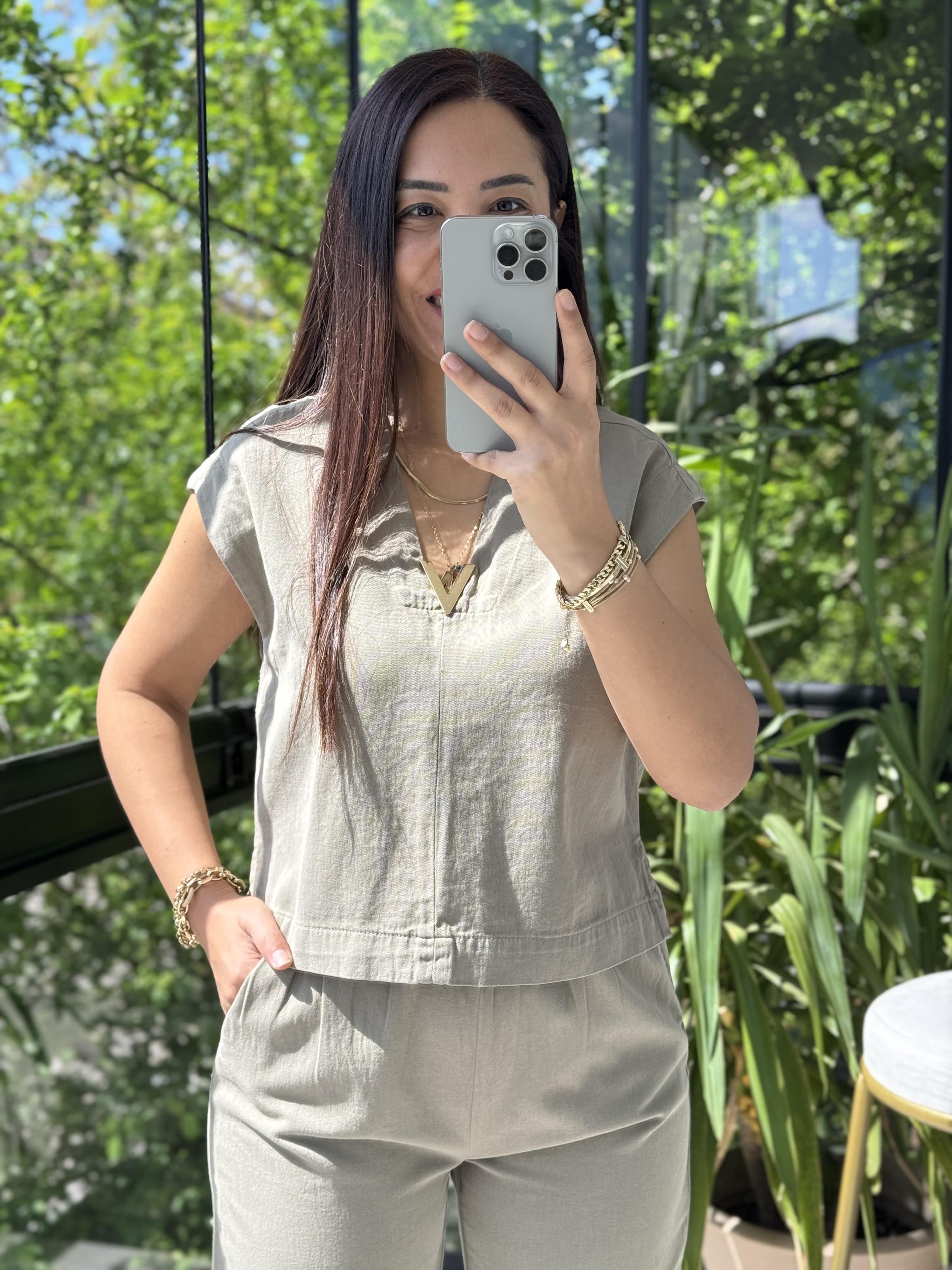 V Yaka Keten Bluz Haki Yeşili