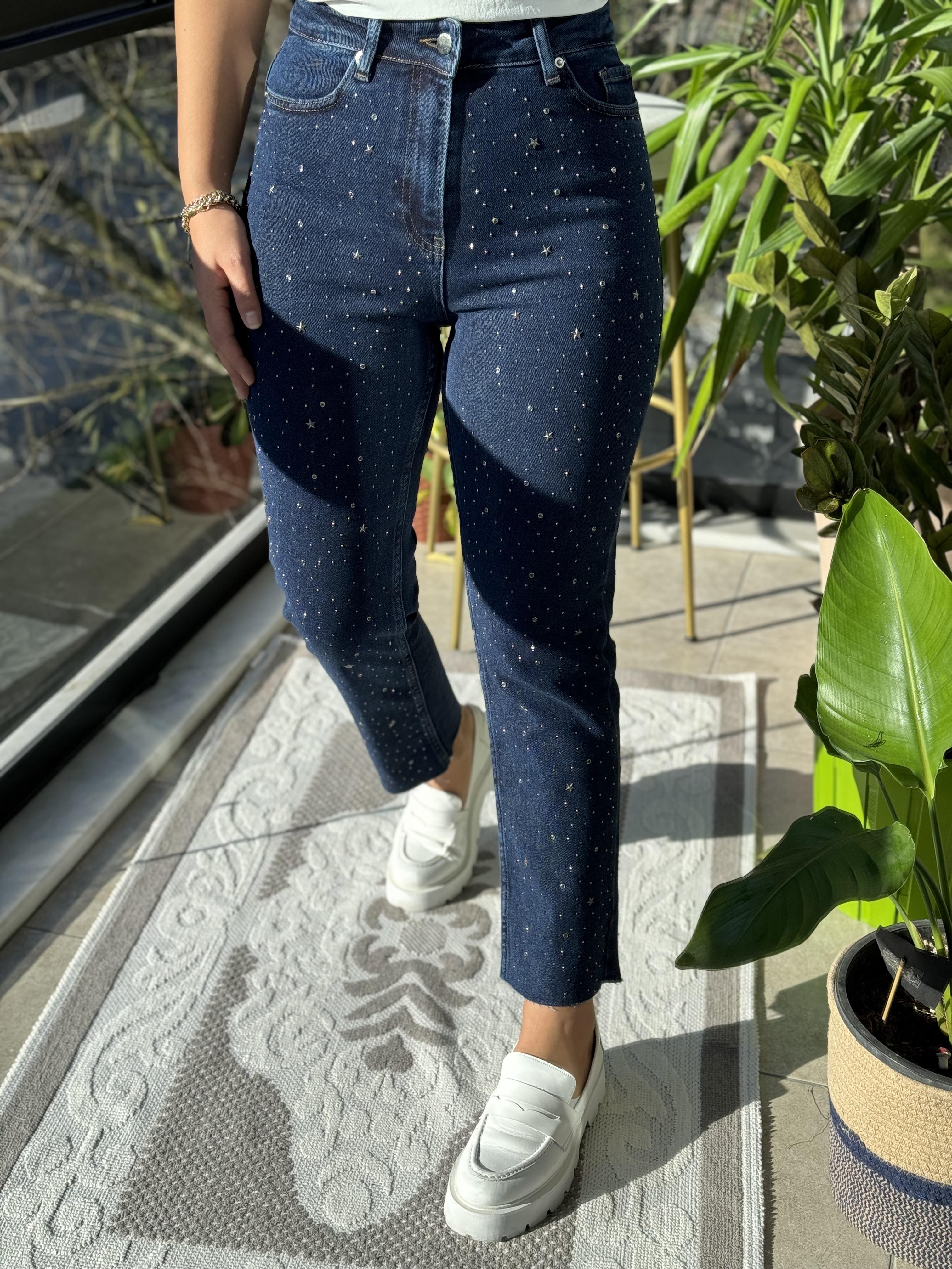 Yıldız Taşlı Kesik Paça Mom Jean Lacivert