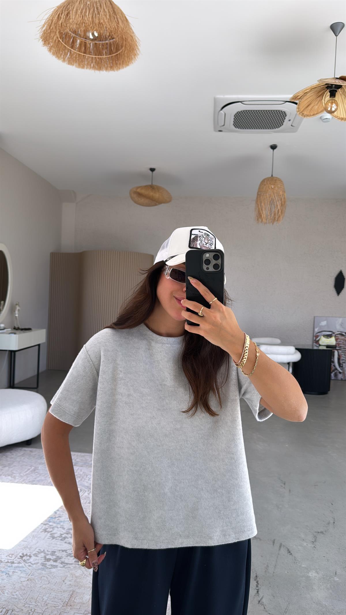 Açık Gri Yumoş Kısa Kol Triko