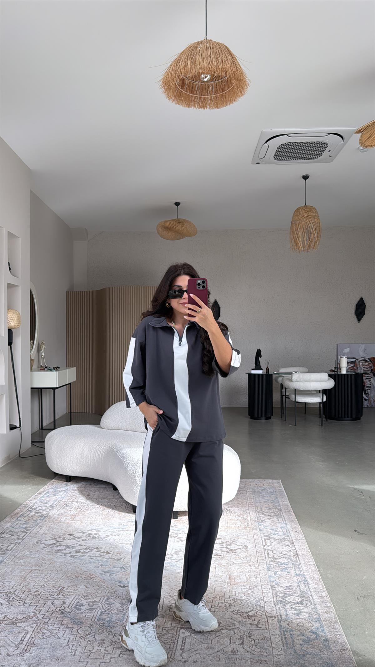 Antrasit Beyaz Şerit Detaylı Eşofman Takımı