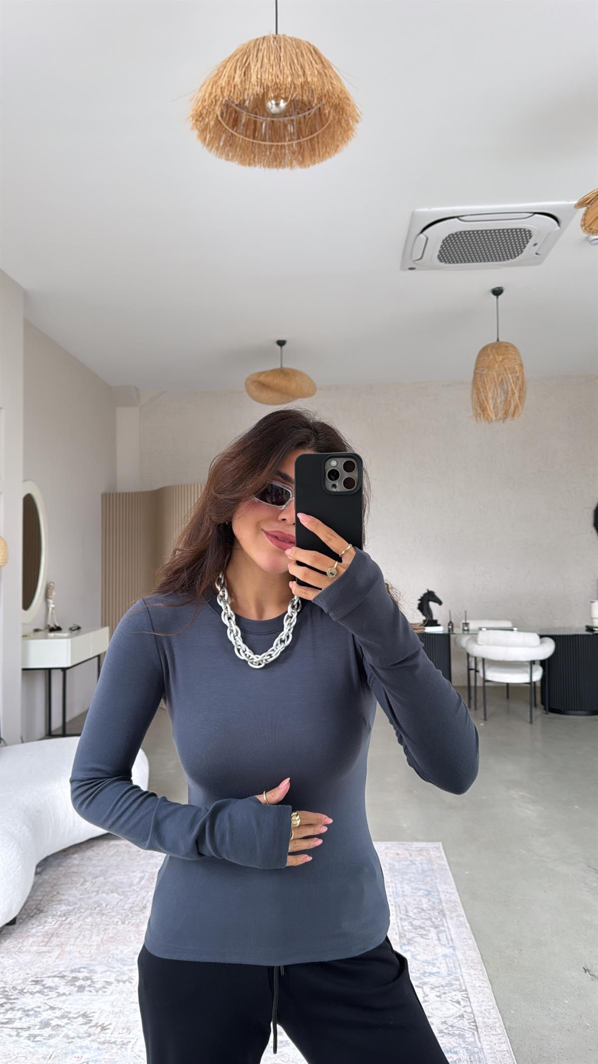 Antrasit Bisiklet Yaka Parmak Geçme Bluz