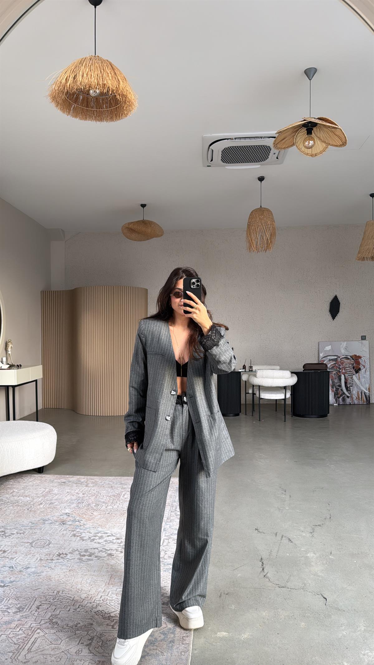 Antrasit Çizgili Dantel Detaylı Klasik Ceket Kumaş Pantolon Takım