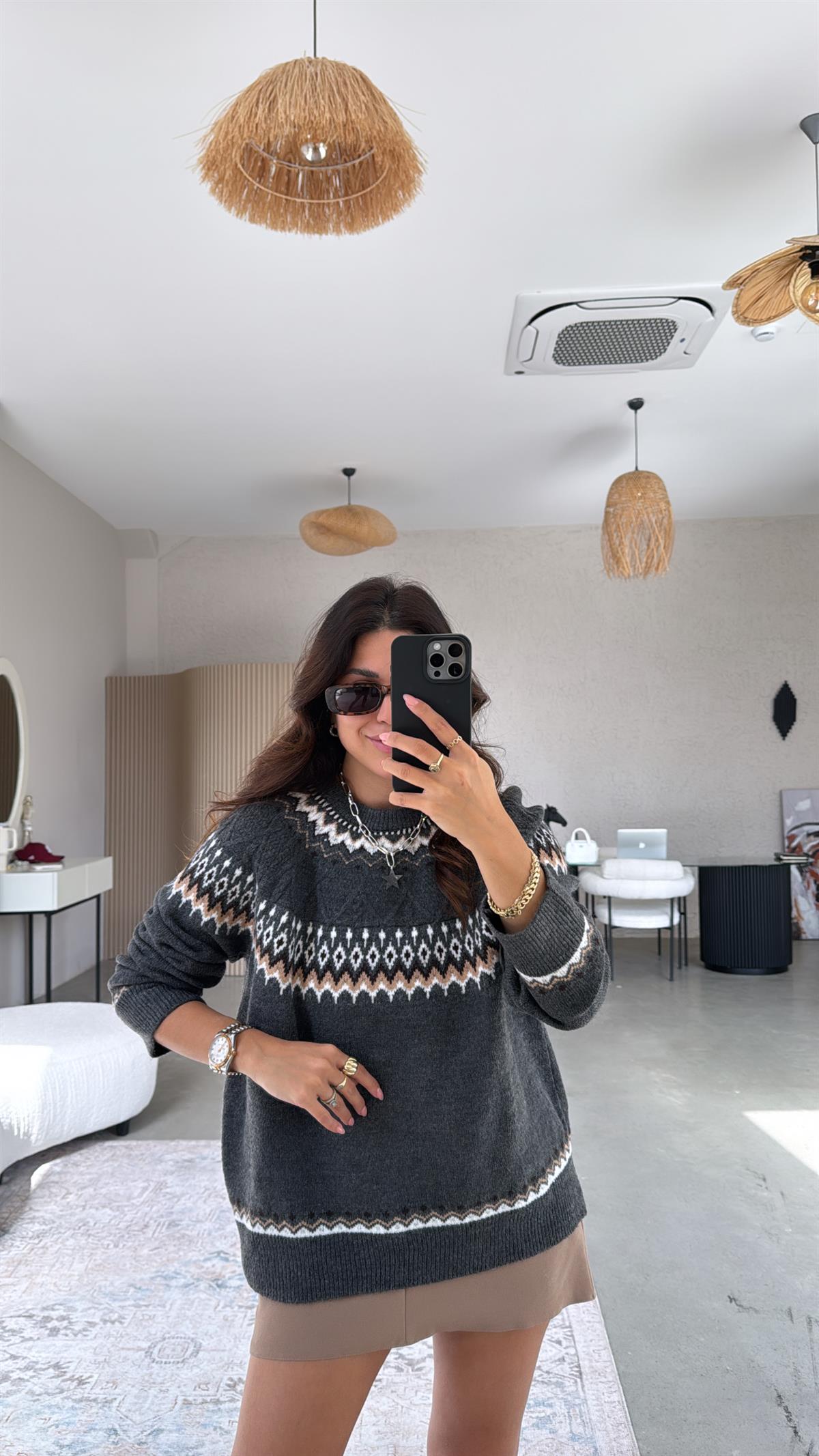 Antrasit Desenli Yumuşak Dokulu Kazak