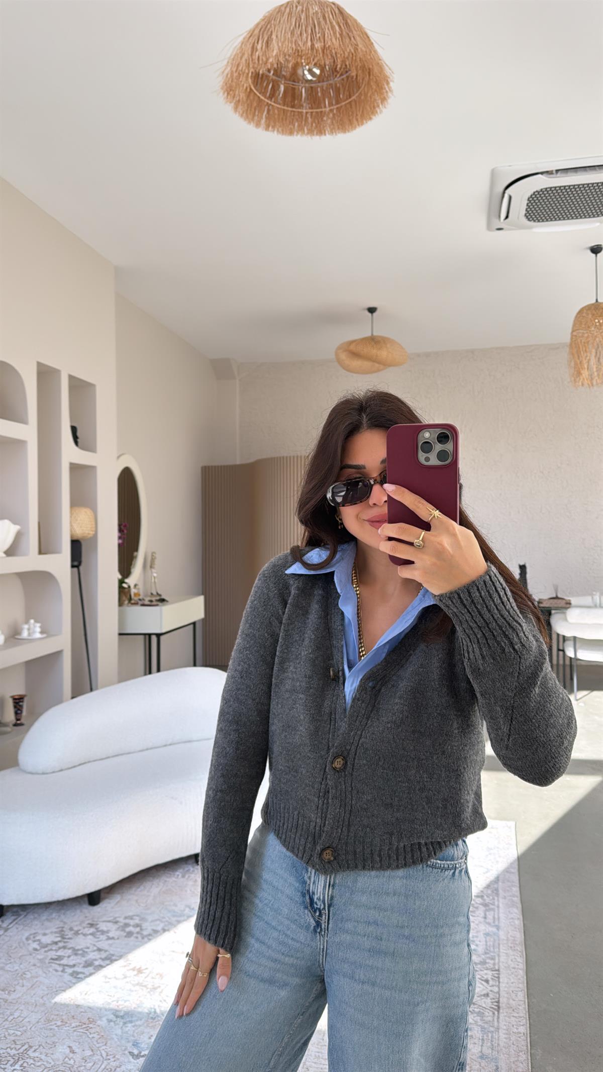 Antrasit Düğmeli Hırka