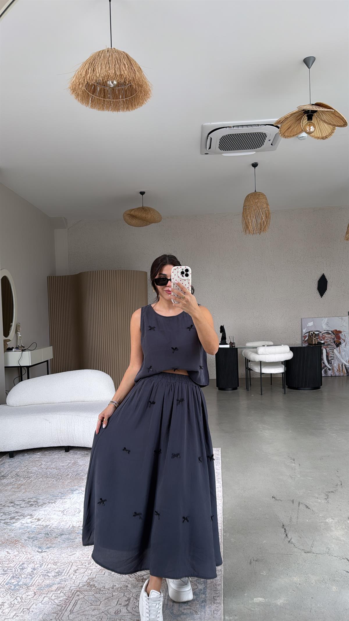 Antrasit Fiyonk Detaylı Etek Bluz Tensel Takım