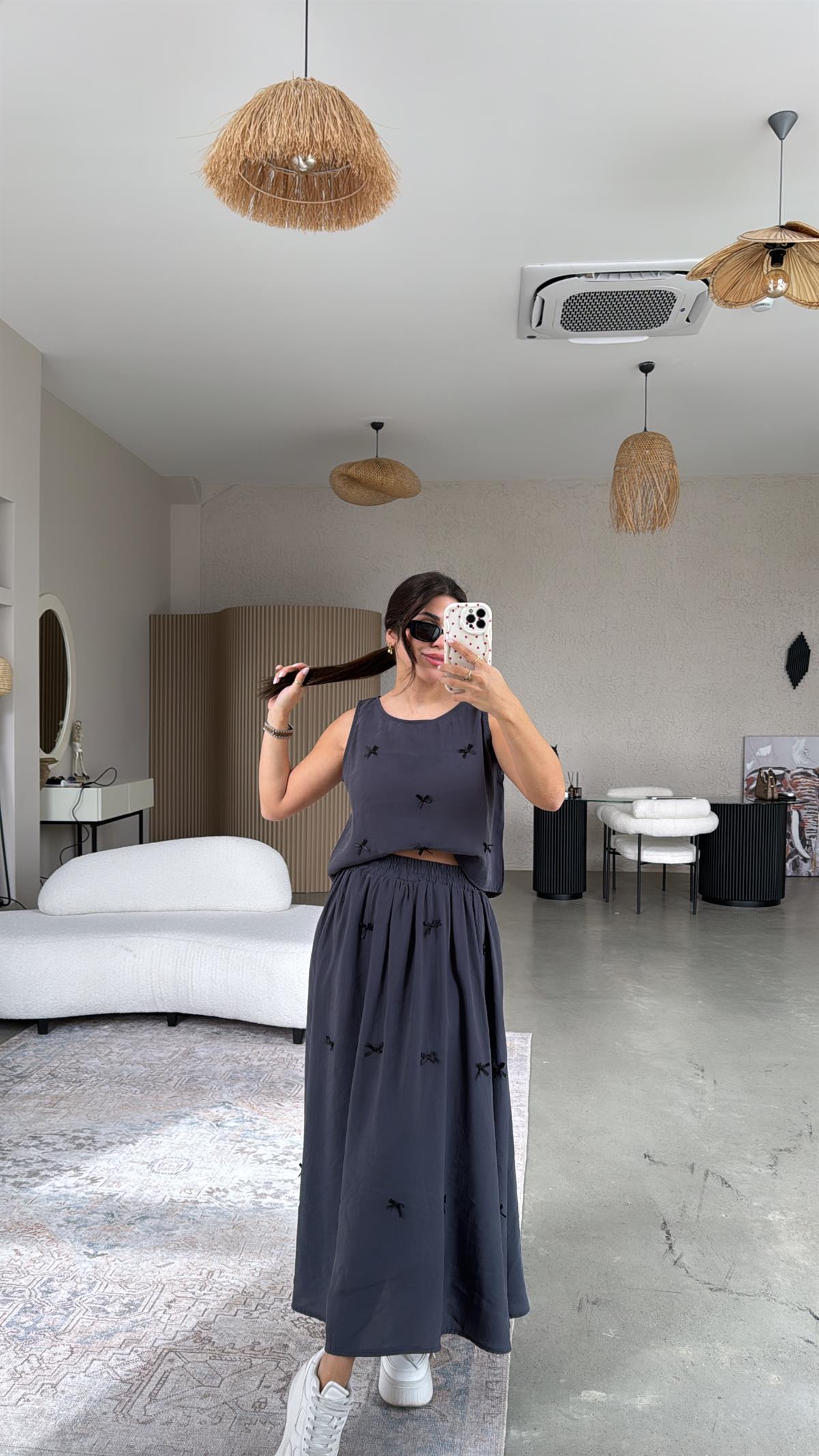 Antrasit Fiyonk Detaylı Etek Bluz Tensel Takım