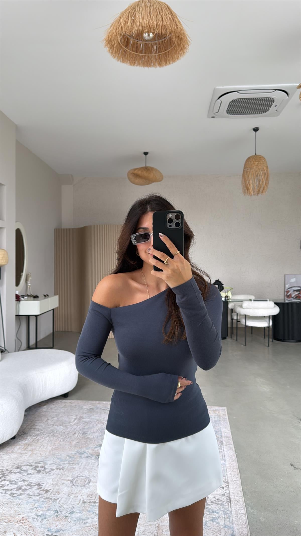 Antrasit İthal Modal Kumaş Omzu Açık Bluz