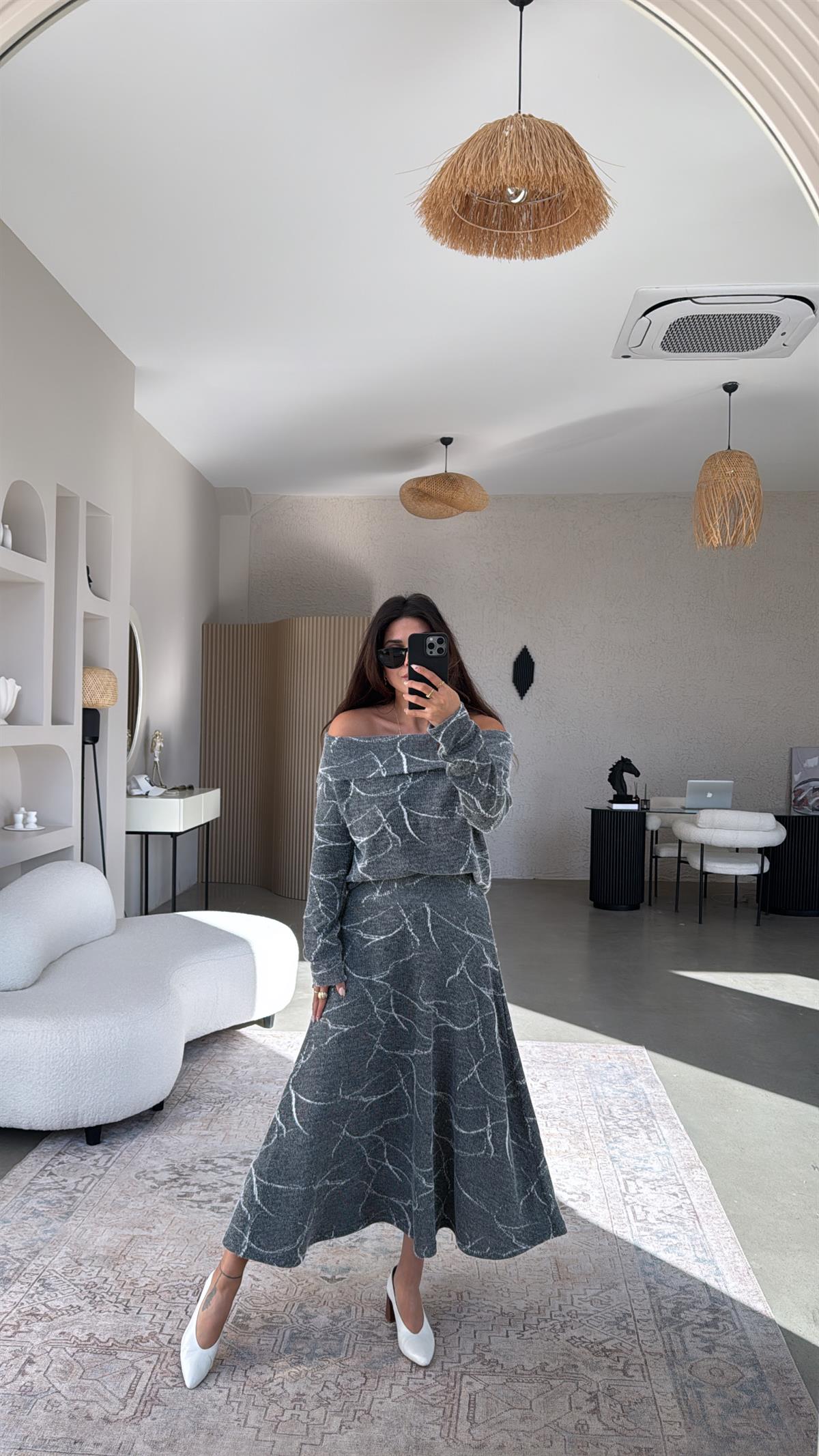 Antrasit Kendinden Desenli Triko Kumaş Etek Madonna Bluz Takım