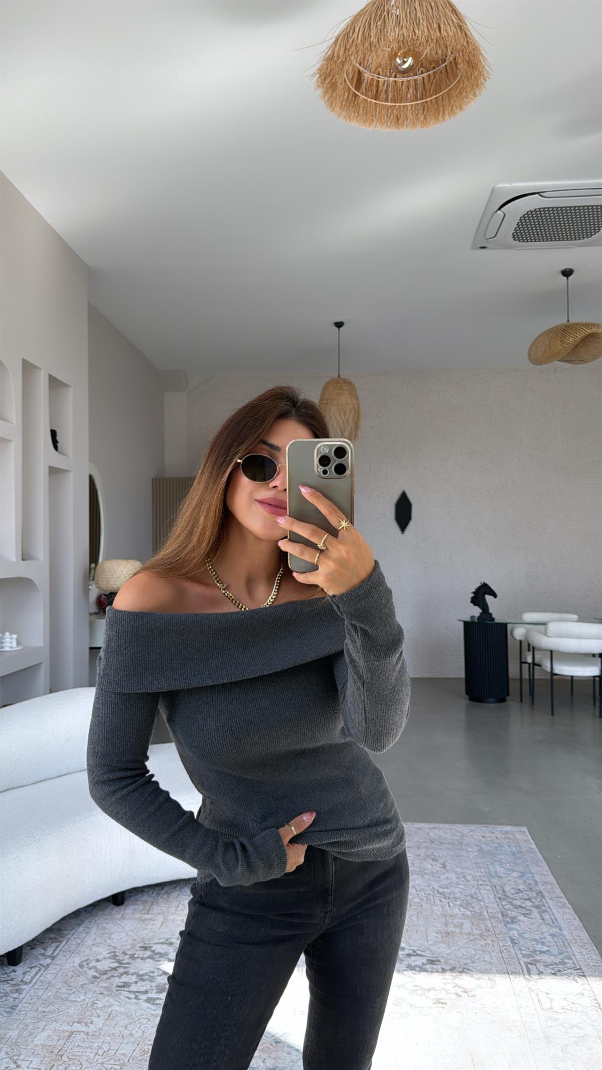 Antrasit Madonna Bluz