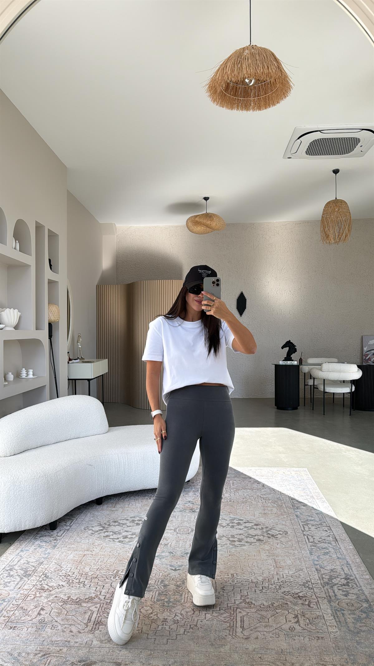 Antrasit Paça Çıtçıtlı Orijinal Tayt